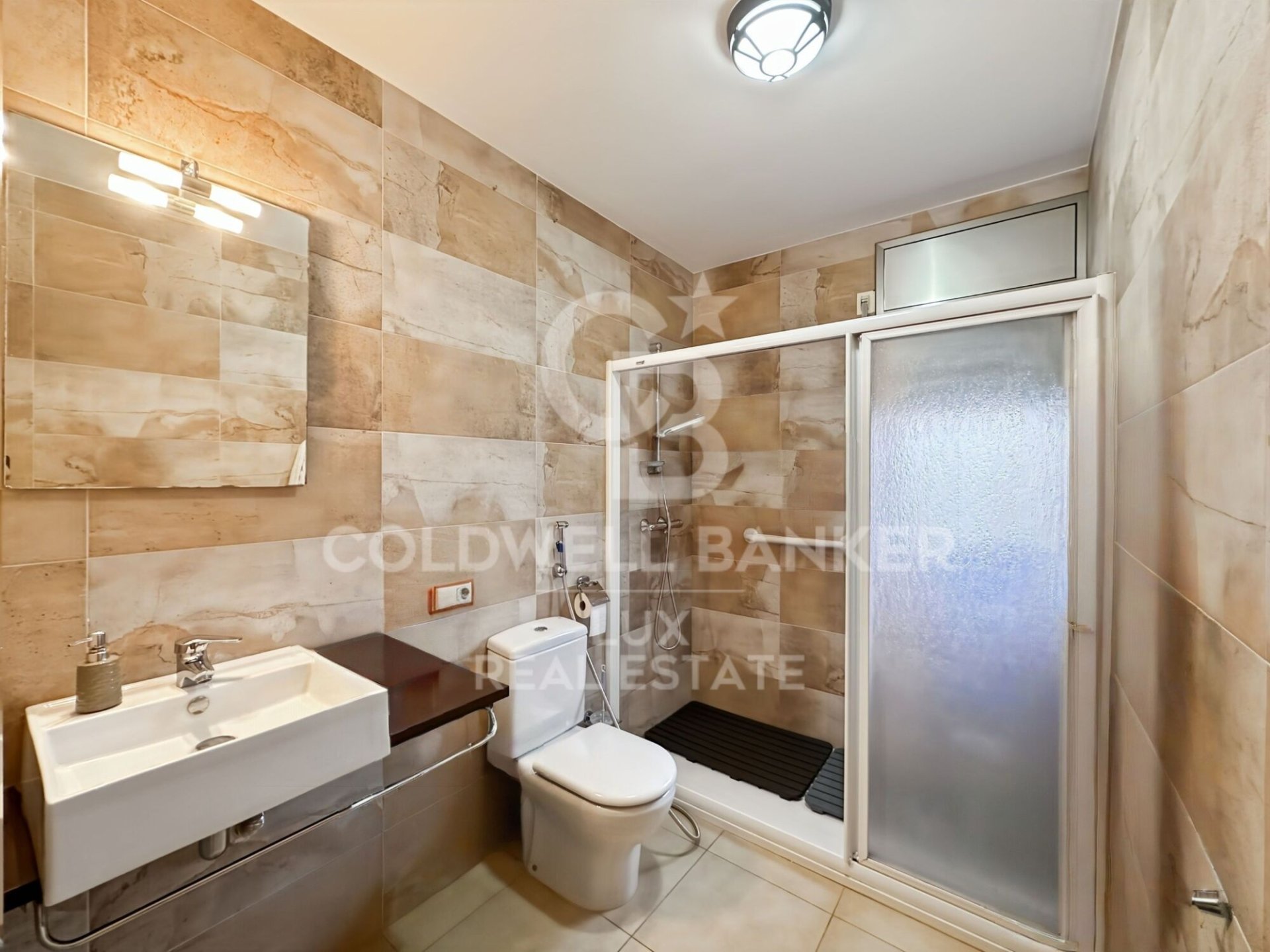 House in Vic, Barcelona, Spain 4 bedrooms, 251 sq.m. No. 157136