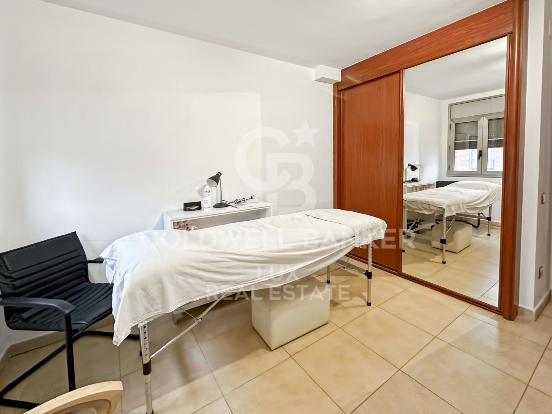House in Vic, Barcelona, Spain 4 bedrooms, 251 sq.m. No. 157136