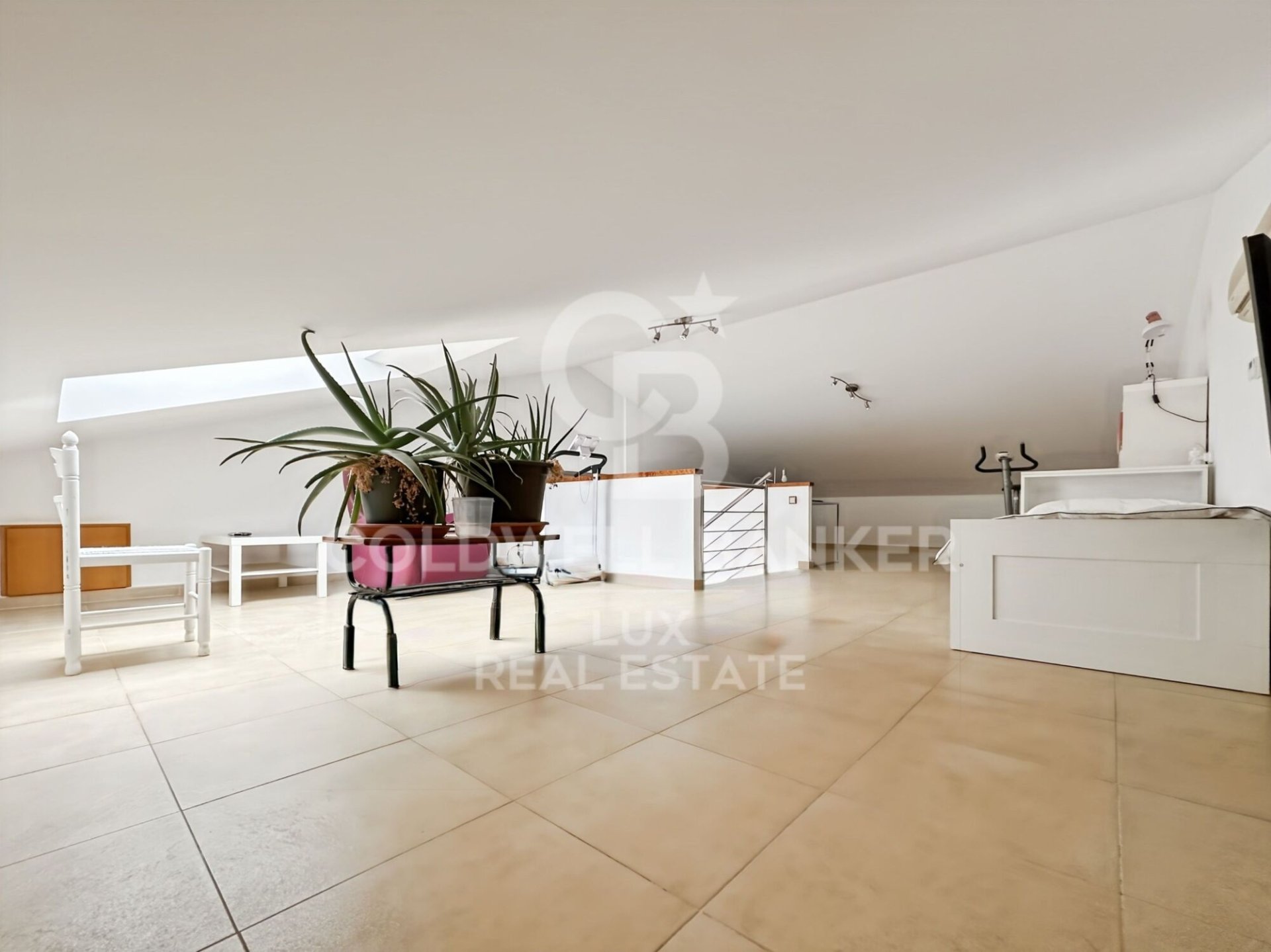 House in Vic, Barcelona, Spain 4 bedrooms, 251 sq.m. No. 157136