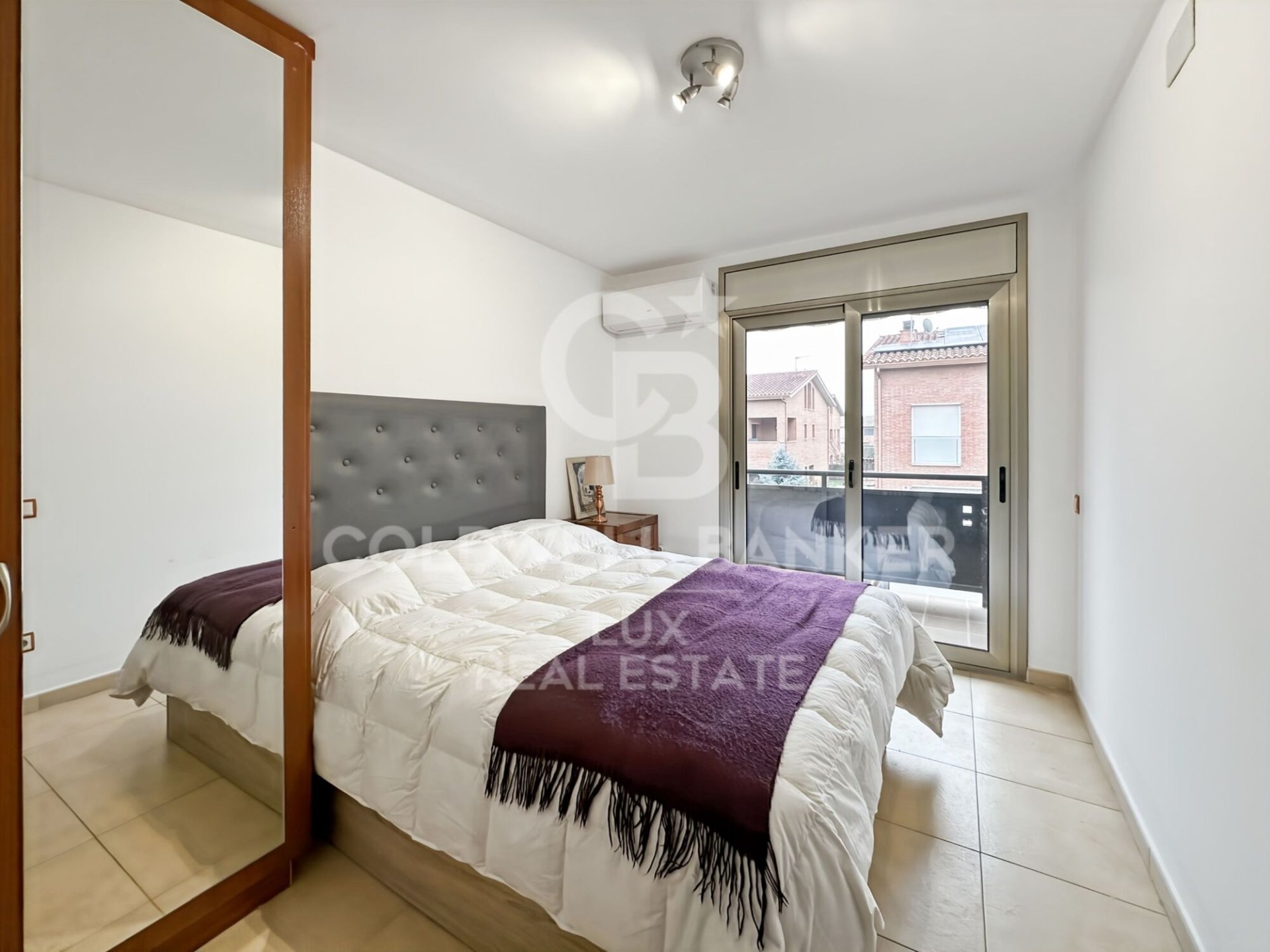 House in Vic, Barcelona, Spain 4 bedrooms, 251 sq.m. No. 157136