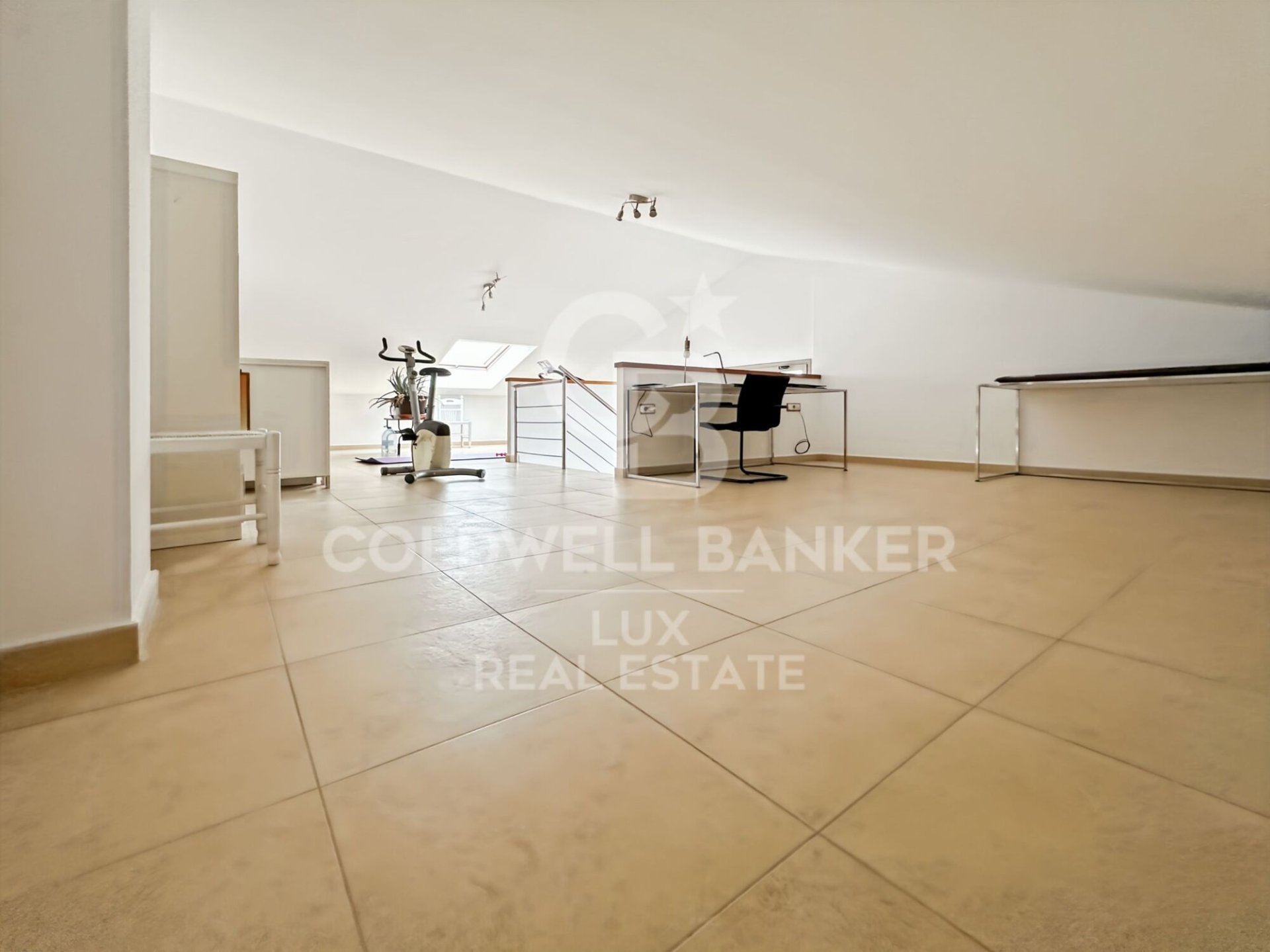 House in Vic, Barcelona, Spain 4 bedrooms, 251 sq.m. No. 157136