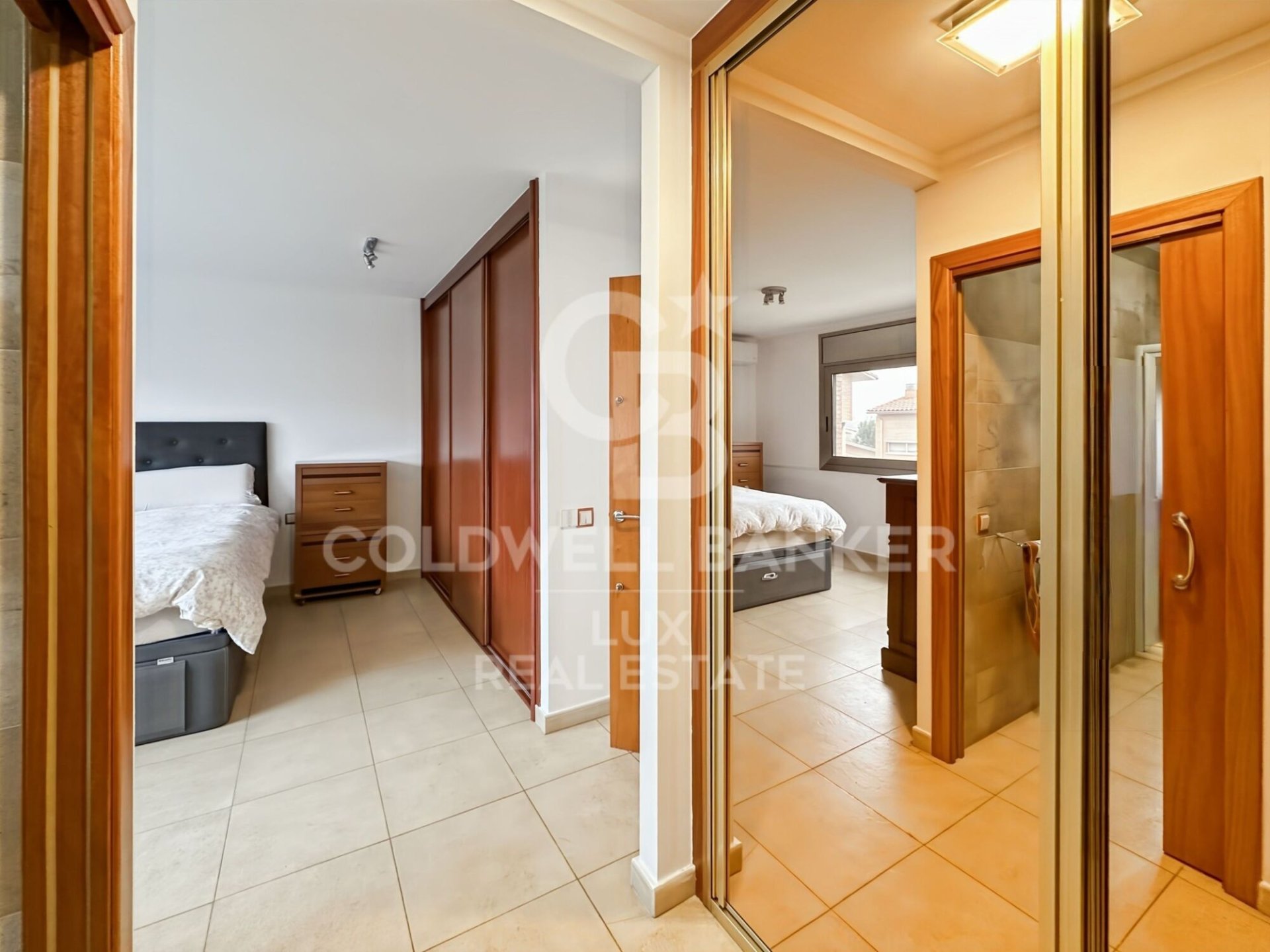 House in Vic, Barcelona, Spain 4 bedrooms, 251 sq.m. No. 157136