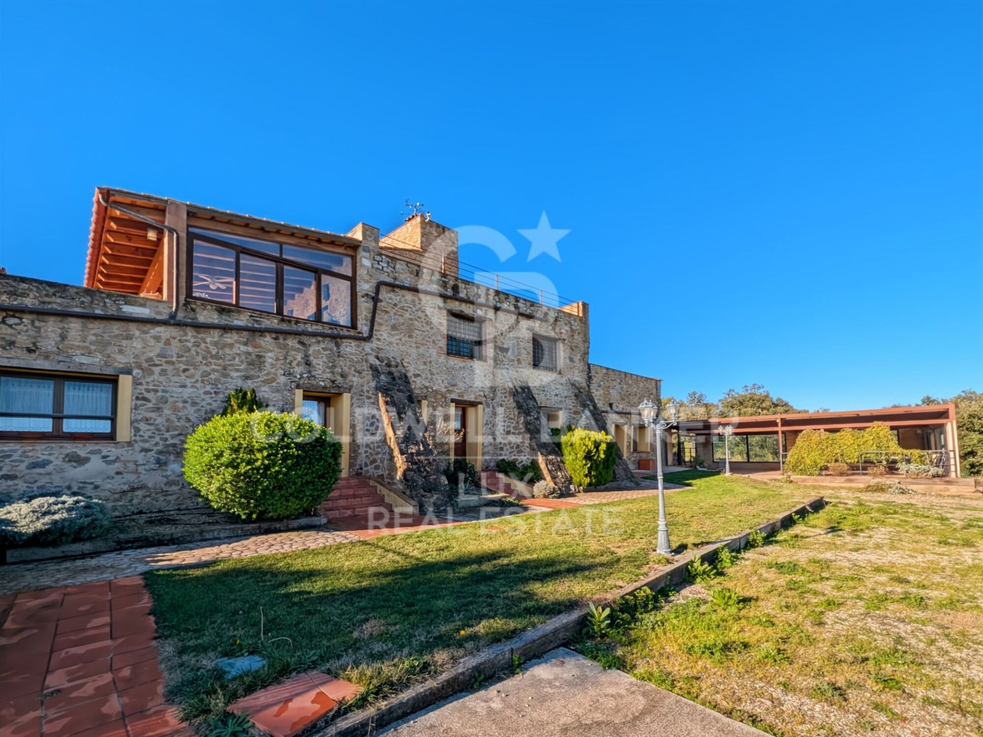 House à Llers, Girona, Espagne 15 chambres, 2429 m2 No. 157135