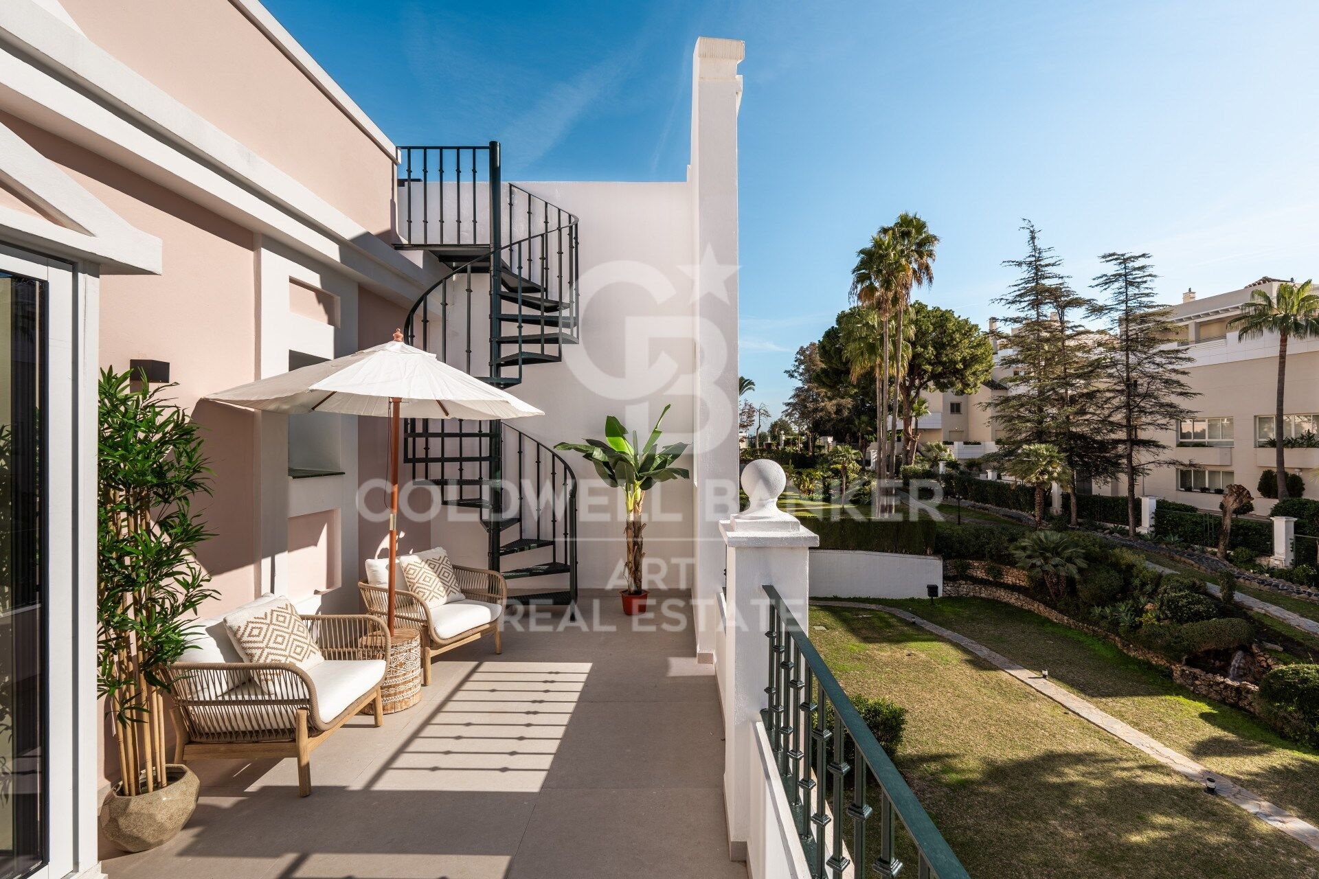 Duplex in Marbella, Malaga, Spain 3 bedrooms, 241 sq.m. No. 157139