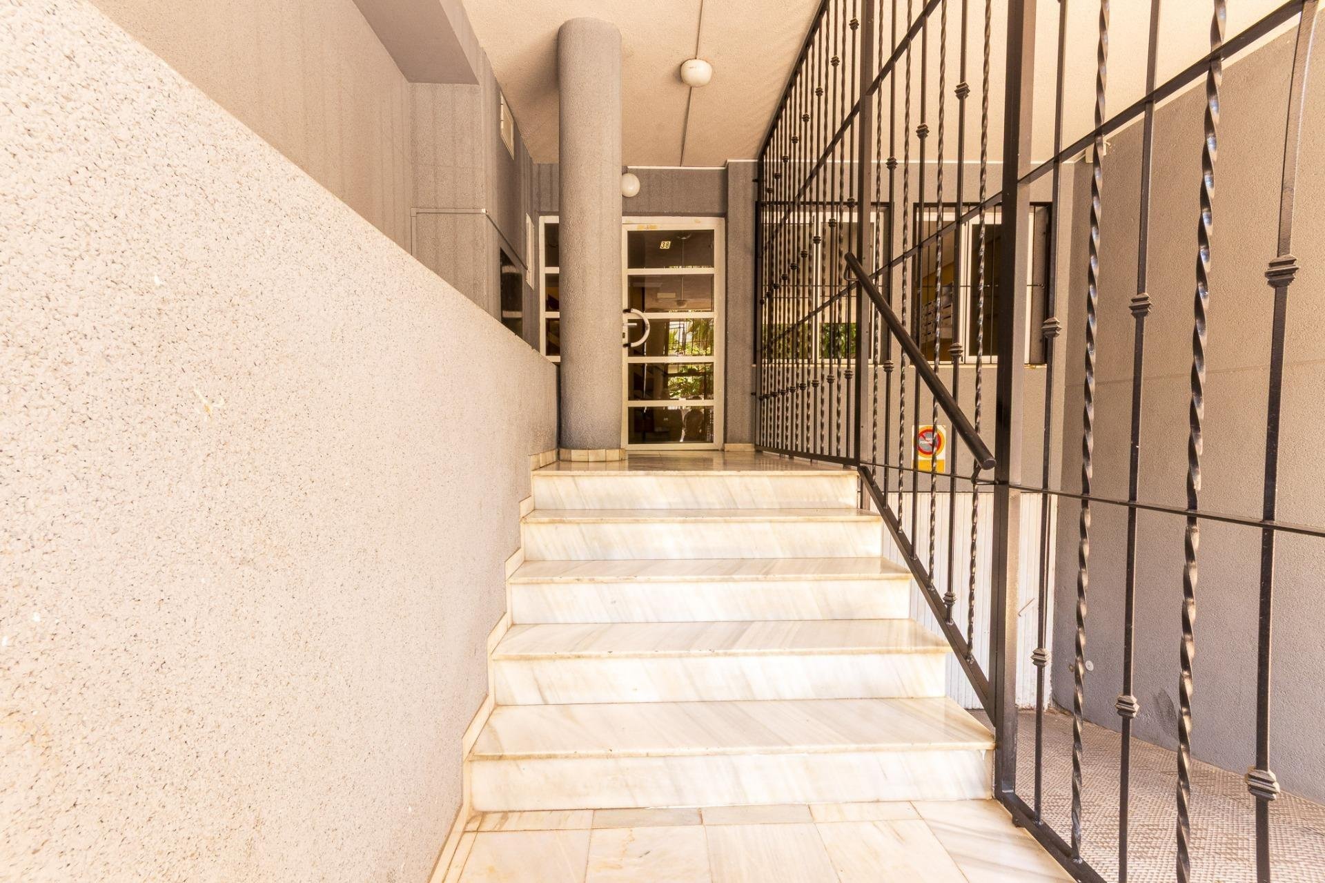 Huoneisto Torrevieja, Alicante, Espanja 1 makuuhuone, 73 m2 No. 173838