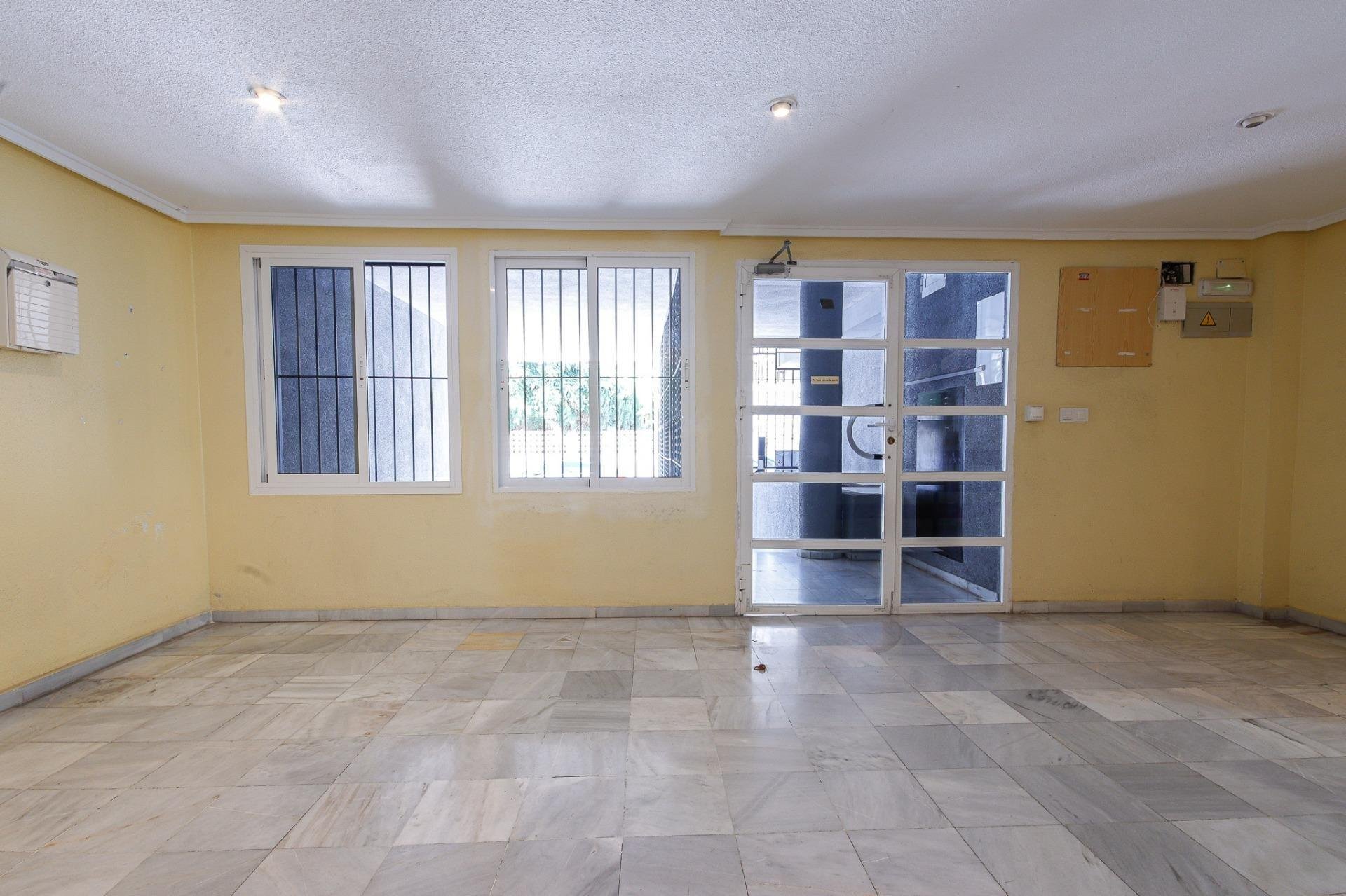 Huoneisto Torrevieja, Alicante, Espanja 1 makuuhuone, 73 m2 No. 173838