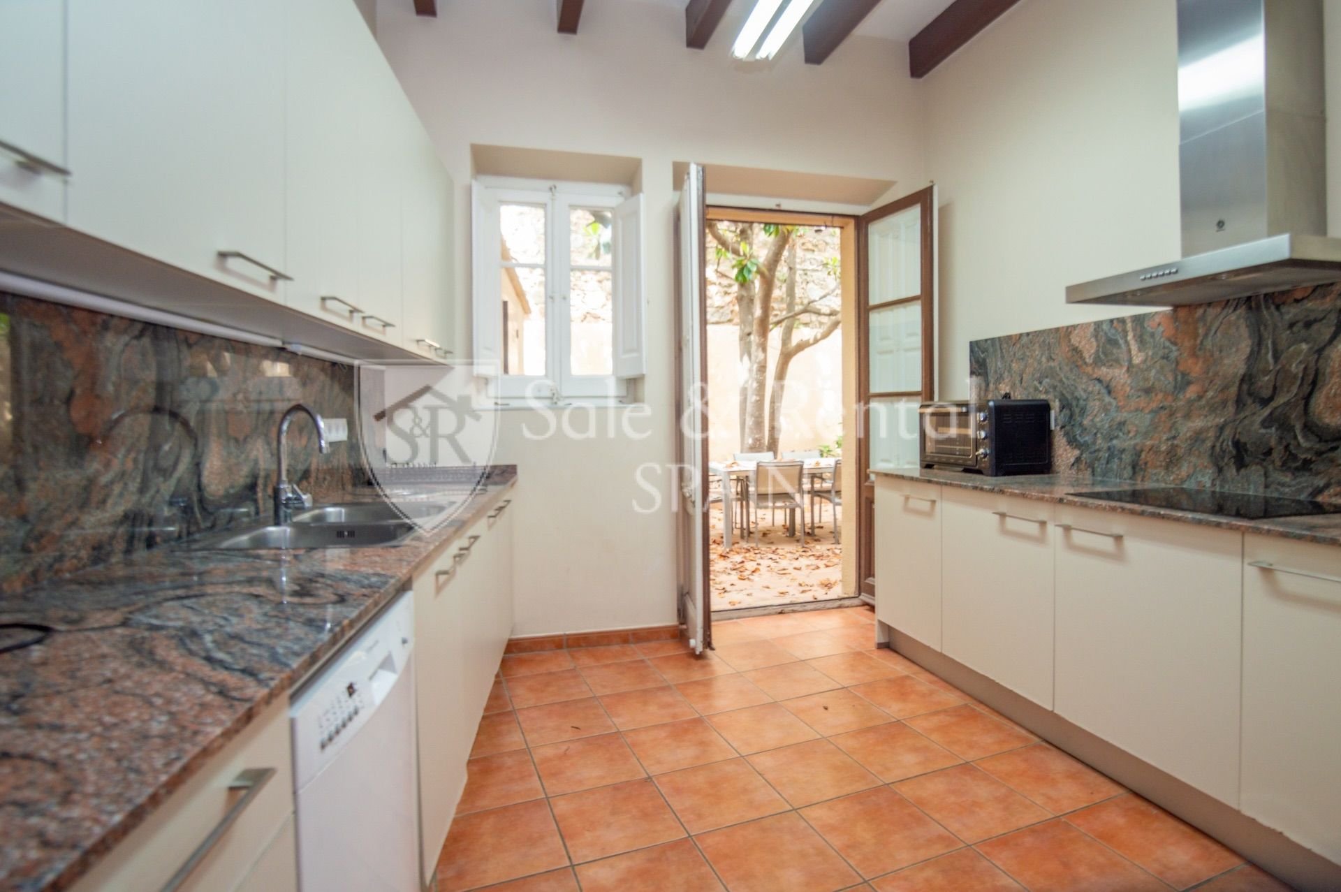 Hus i Tossa de Mar, Girona, Spanien 7 sovrum, 215 kvm. Nr. 173842