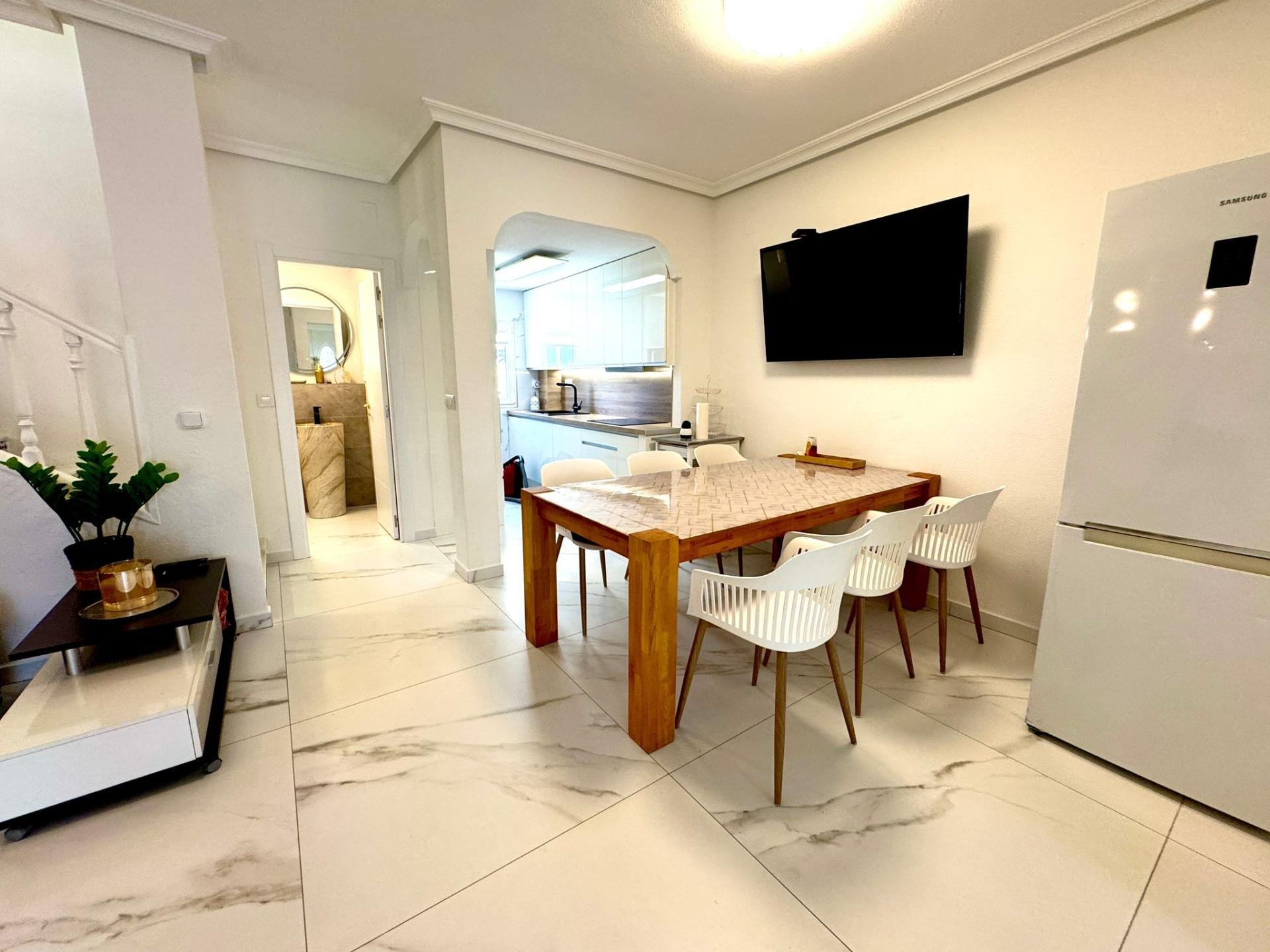Duplex a Torrevieja, Alicante, Spagna 2 camere da letto, 65 mq. N° 173839