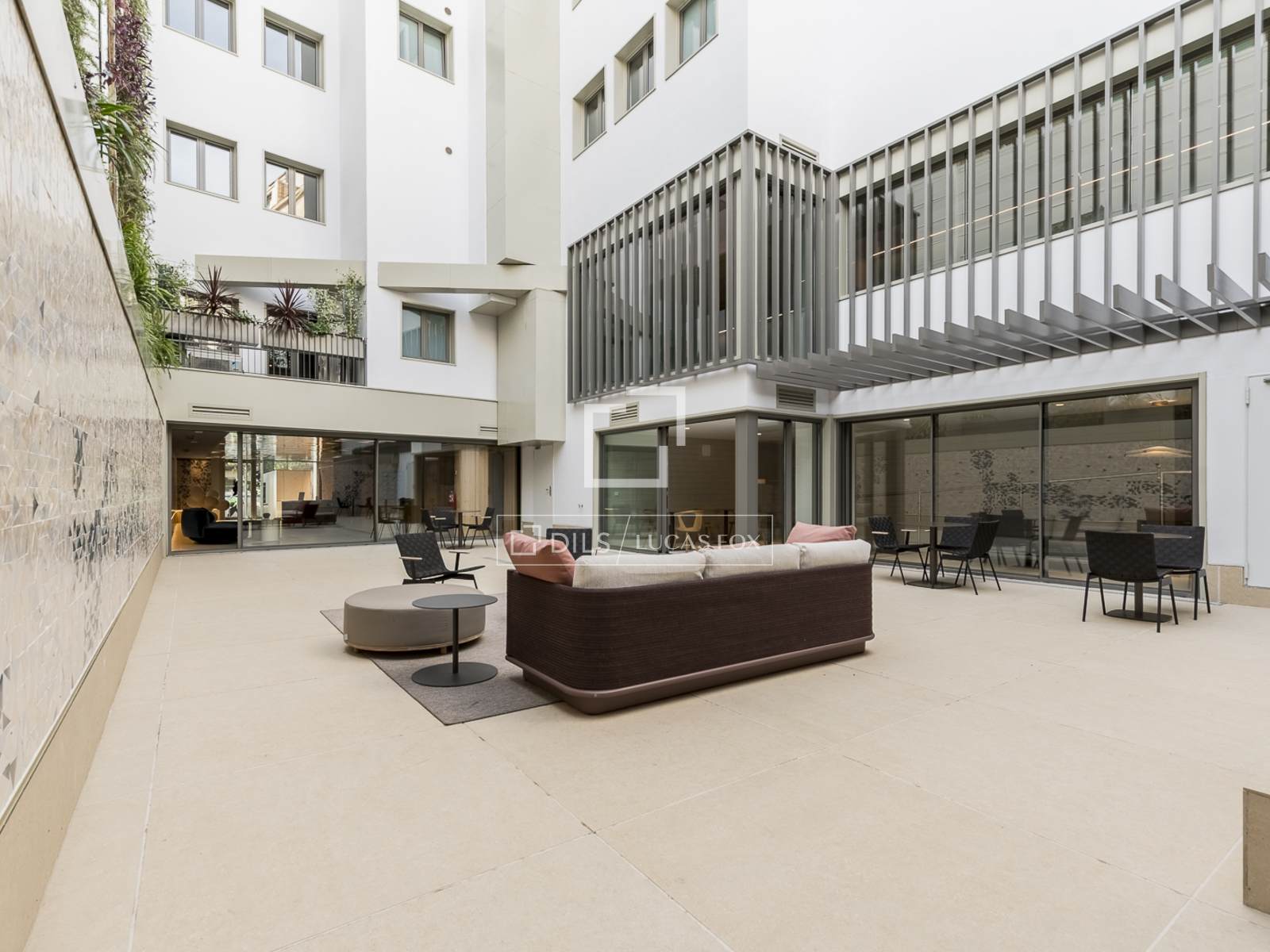 Apartment à Barcelona, Espagne 3 chambres, 150 m2 No. 150764