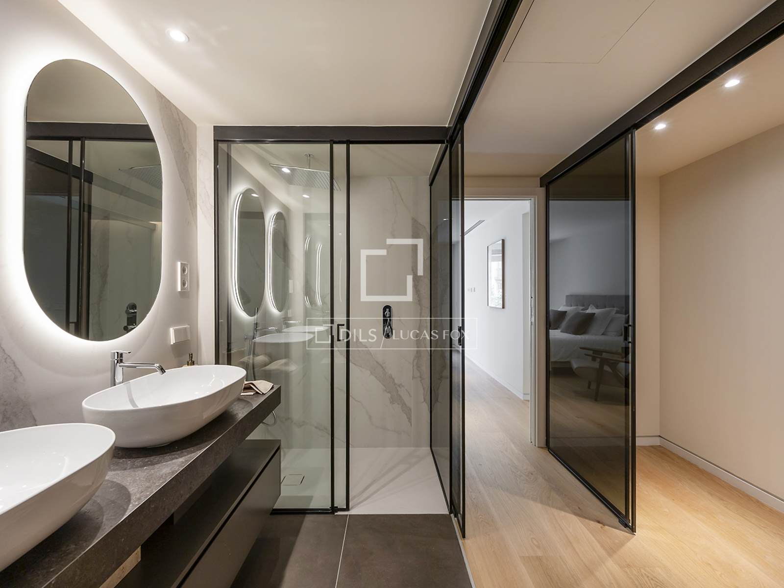 Huoneisto Barcelona, Espanja 3 makuuhuonetta, 147 m2 No. 150762