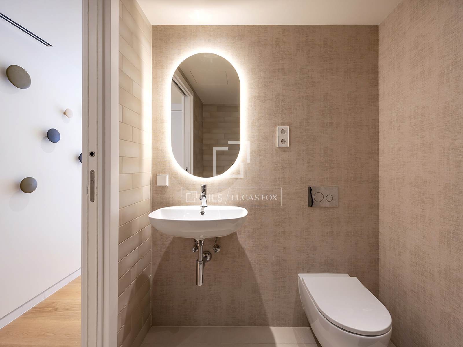 Huoneisto Barcelona, Espanja 3 makuuhuonetta, 147 m2 No. 150762