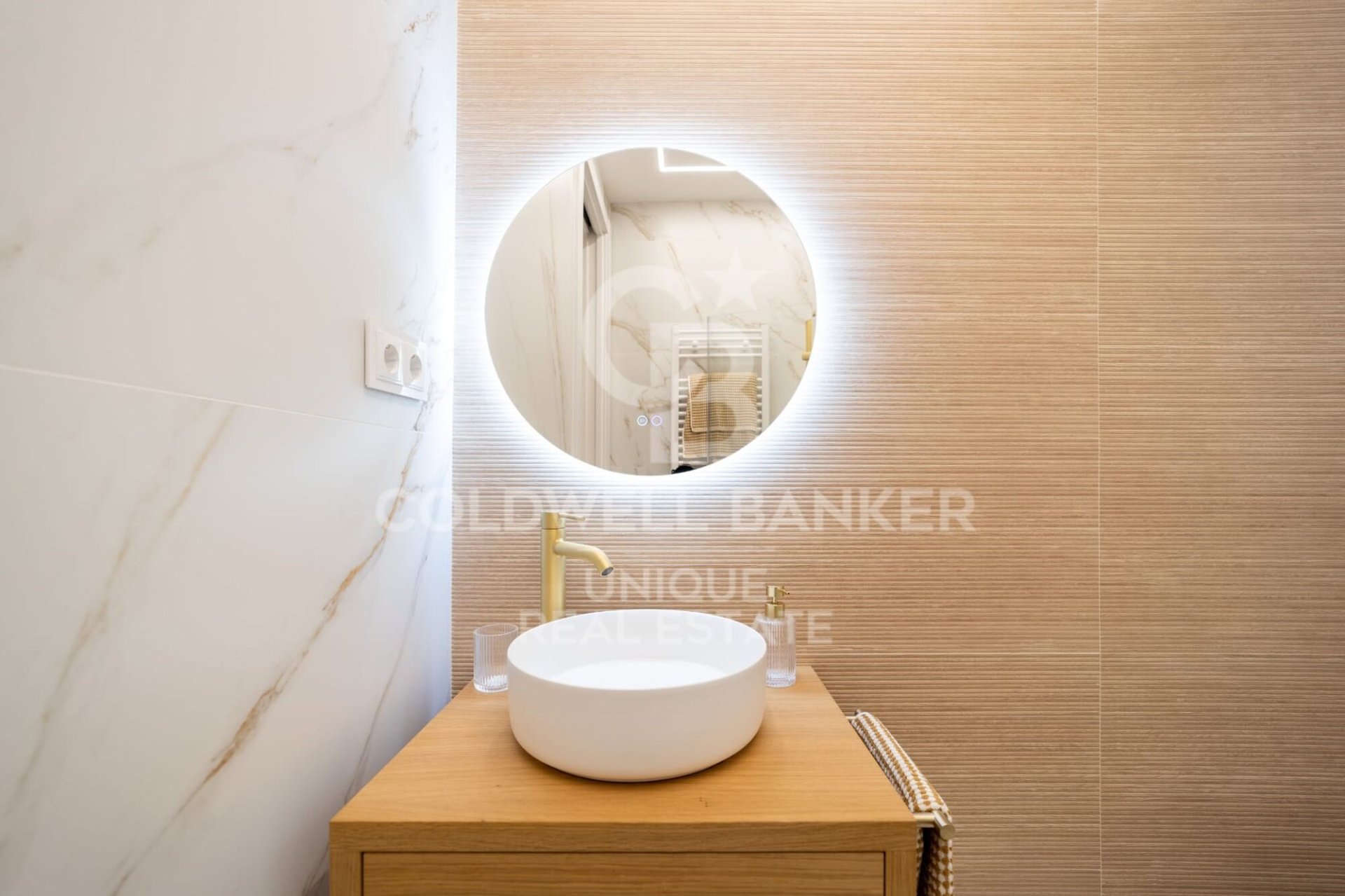 Apartment à Madrid, Espagne 2 chambres, 96 m2 No. 178612