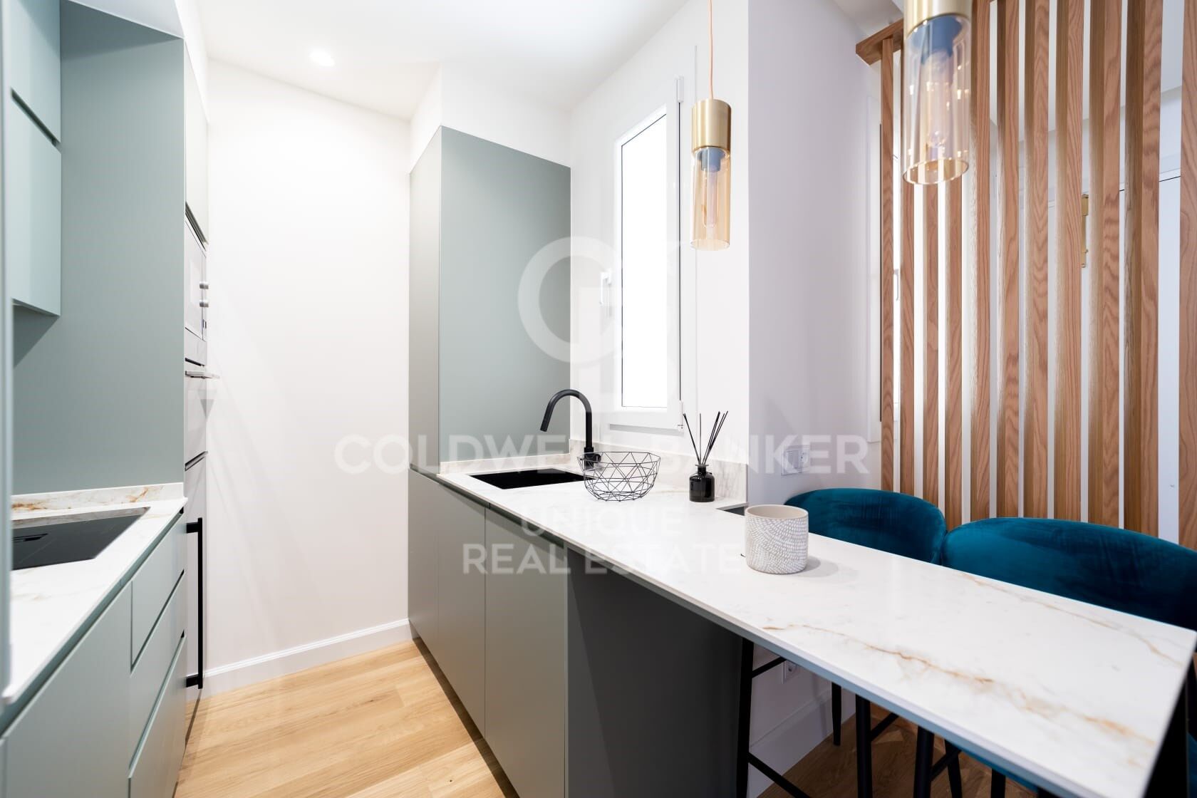 Apartment à Madrid, Espagne 2 chambres, 96 m2 No. 178612
