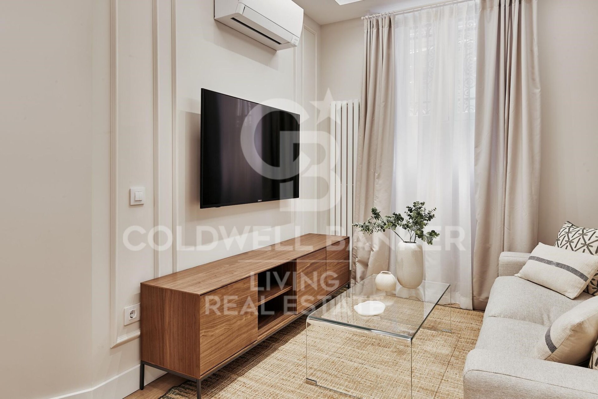 Apartment in Madrid, Spain 2 bedrooms, 71 sq.m. No. 178614