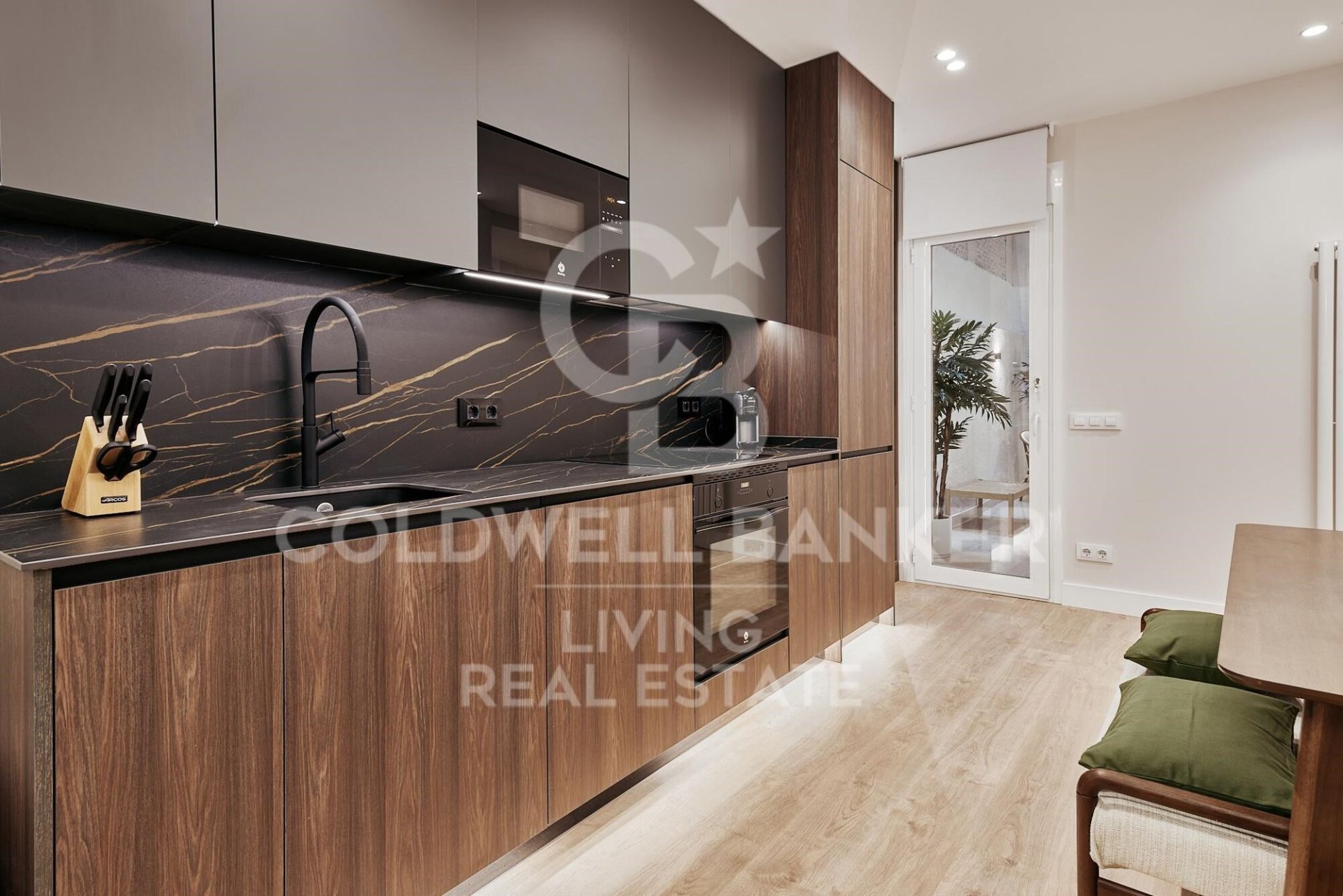 Apartment in Madrid, Spain 2 bedrooms, 71 sq.m. No. 178614