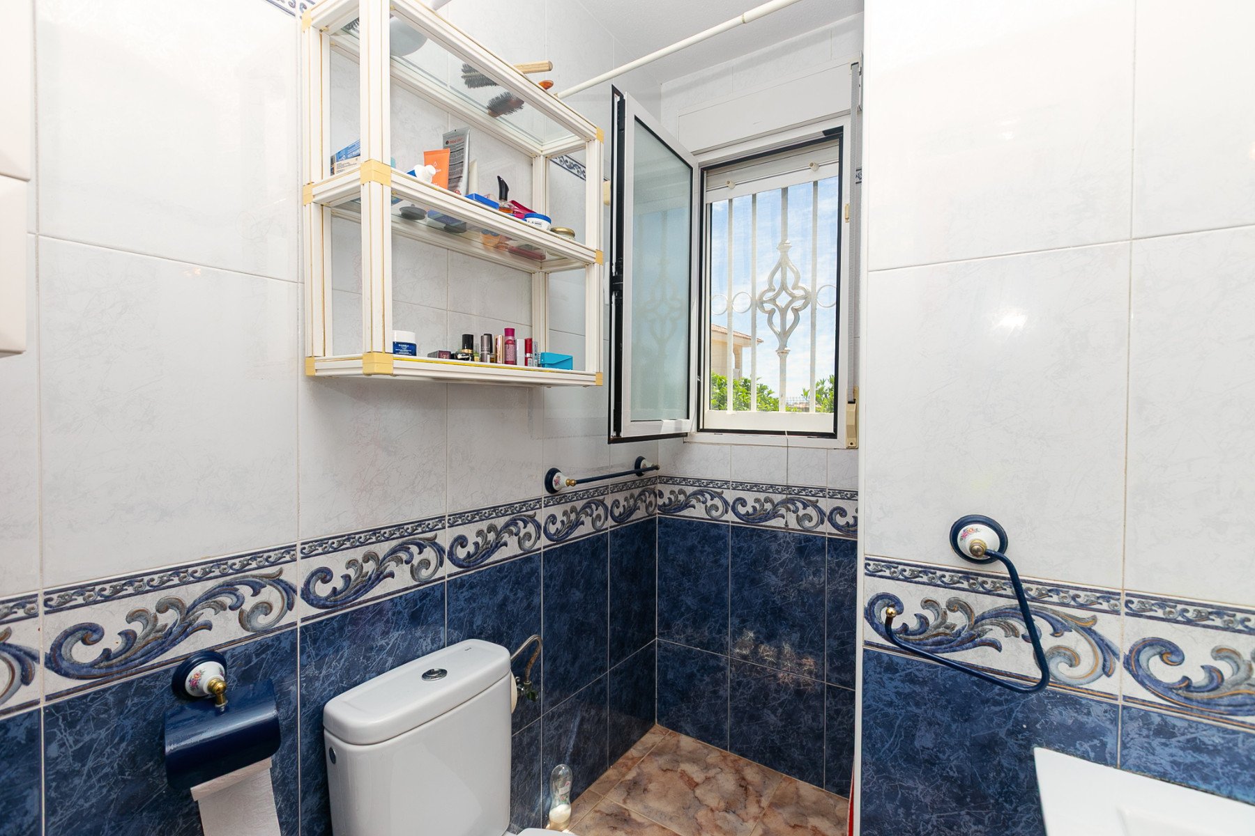 Villa à La Zenia, Alicante, Espagne 4 chambres, 158 m2 No. 189538