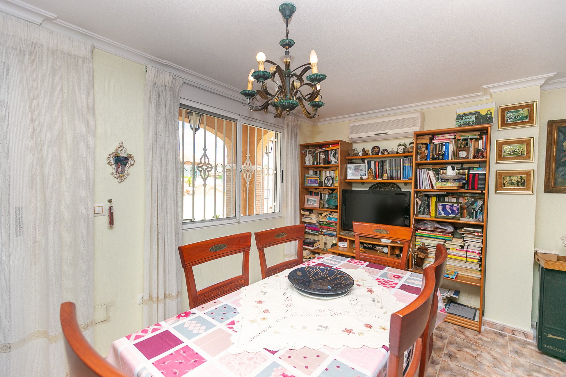 Villa à La Zenia, Alicante, Espagne 4 chambres, 158 m2 No. 189538