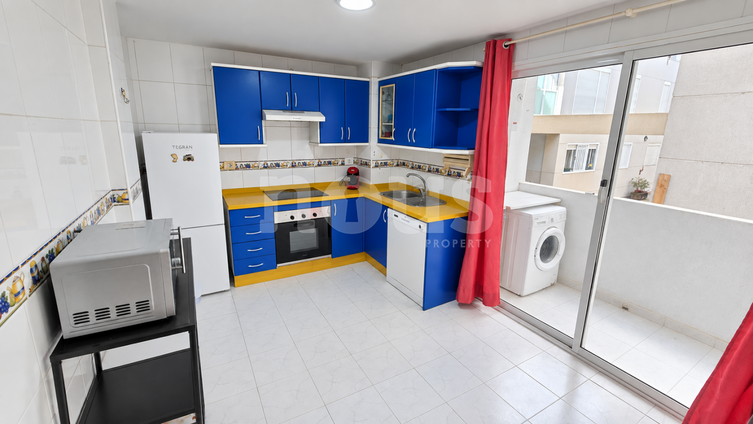 Apartamento en El Médano, Tenerife, España 3 dormitorios, 95 m2 No. 196083