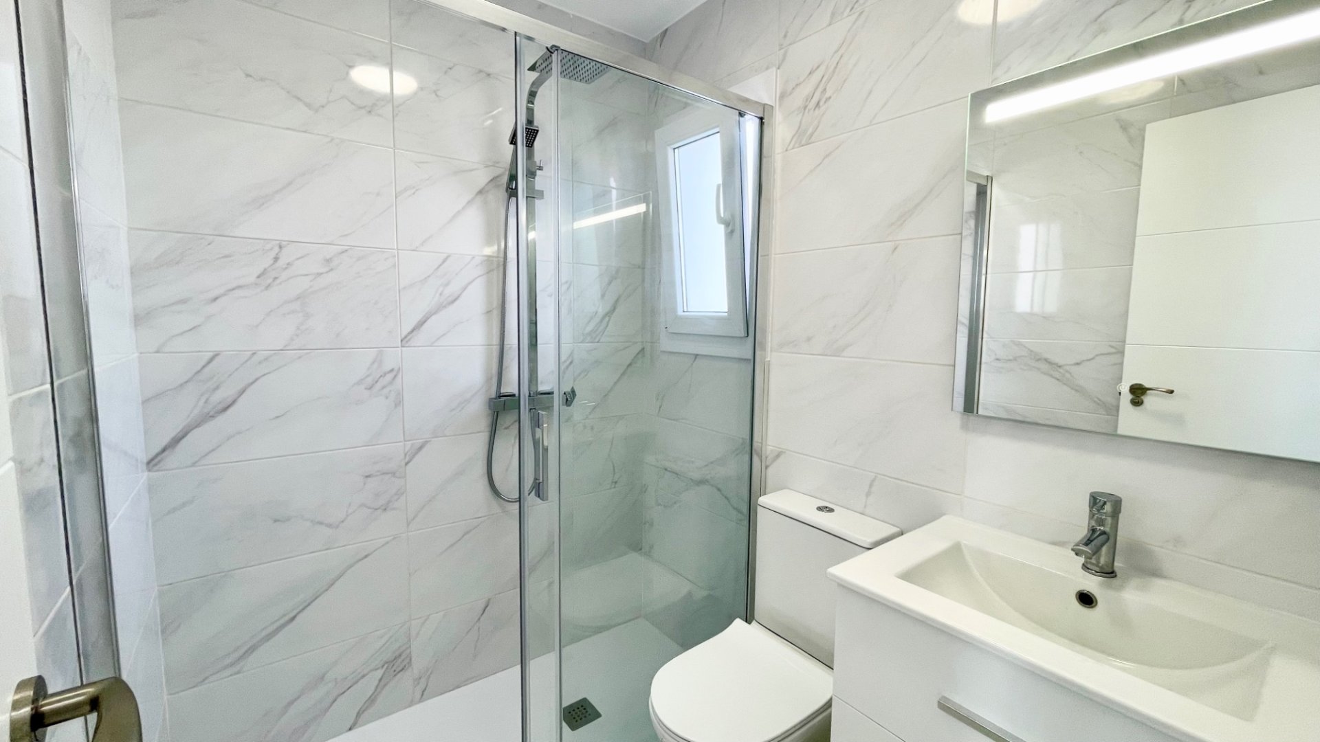 Kaupunkipientalo Los Balcones, Alicante, Espanja 3 makuuhuonetta, 78 m2 No. 143659