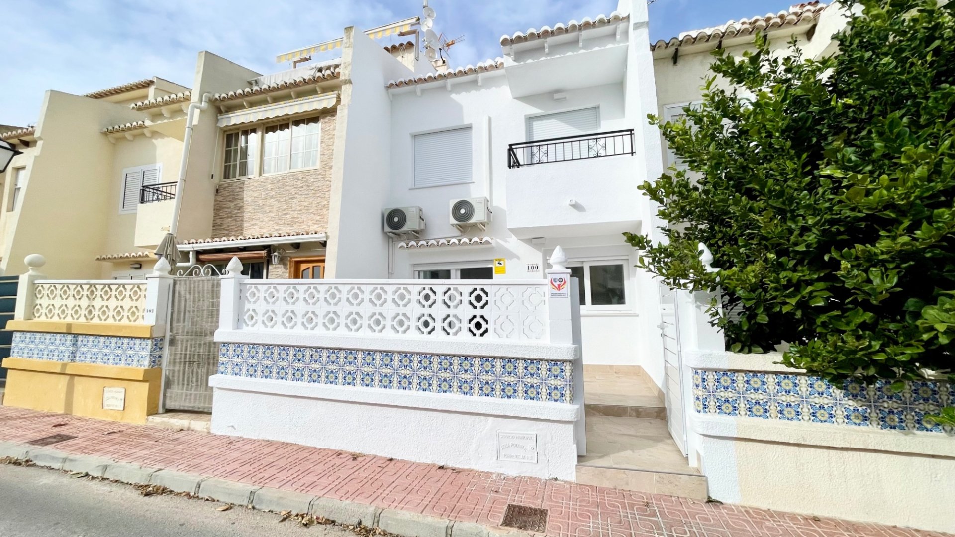 Kaupunkipientalo Los Balcones, Alicante, Espanja 3 makuuhuonetta, 78 m2 No. 143659