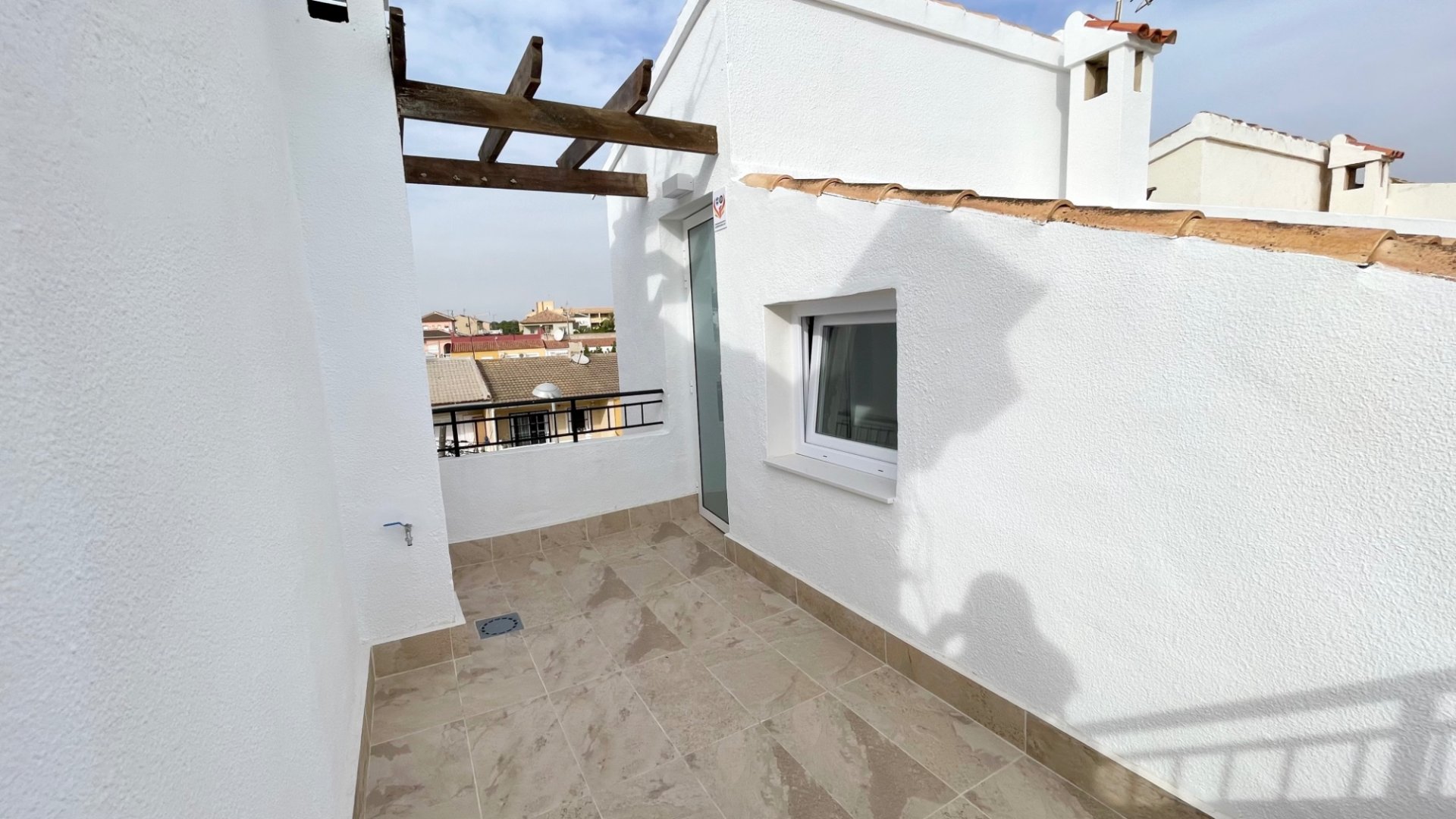 Kaupunkipientalo Los Balcones, Alicante, Espanja 3 makuuhuonetta, 78 m2 No. 143659