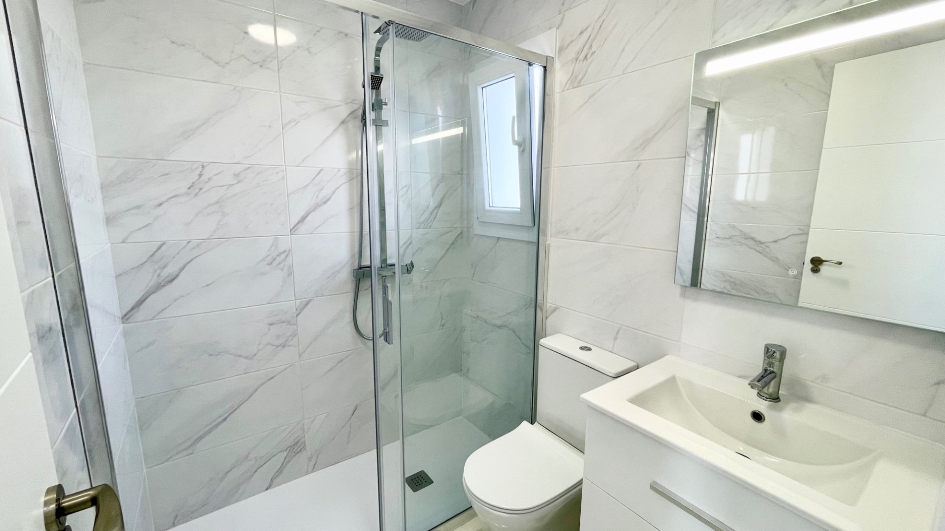 Kaupunkipientalo Los Balcones, Alicante, Espanja 3 makuuhuonetta, 78 m2 No. 143659