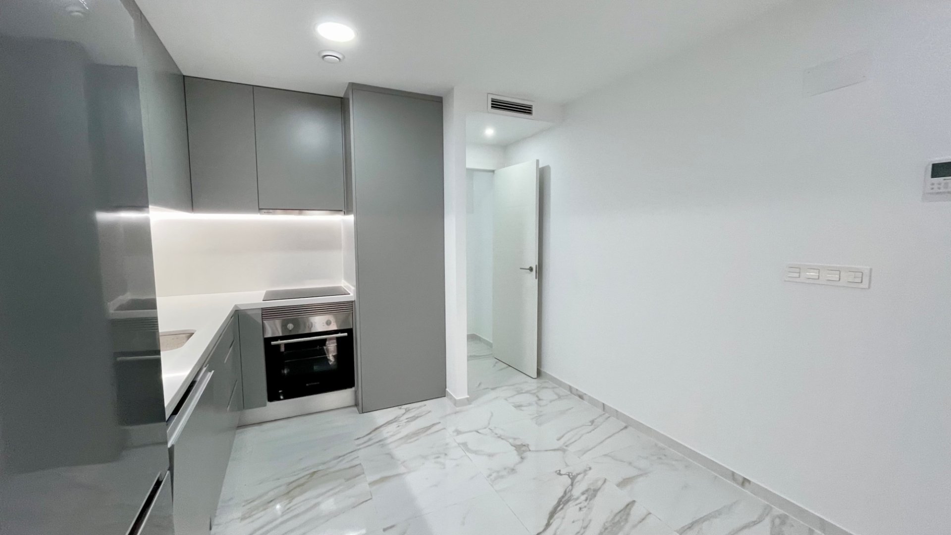 Dzīvoklis Torrevieja, Alicante, Spānijā 2 istabas, 75 m2 Nr. 143660