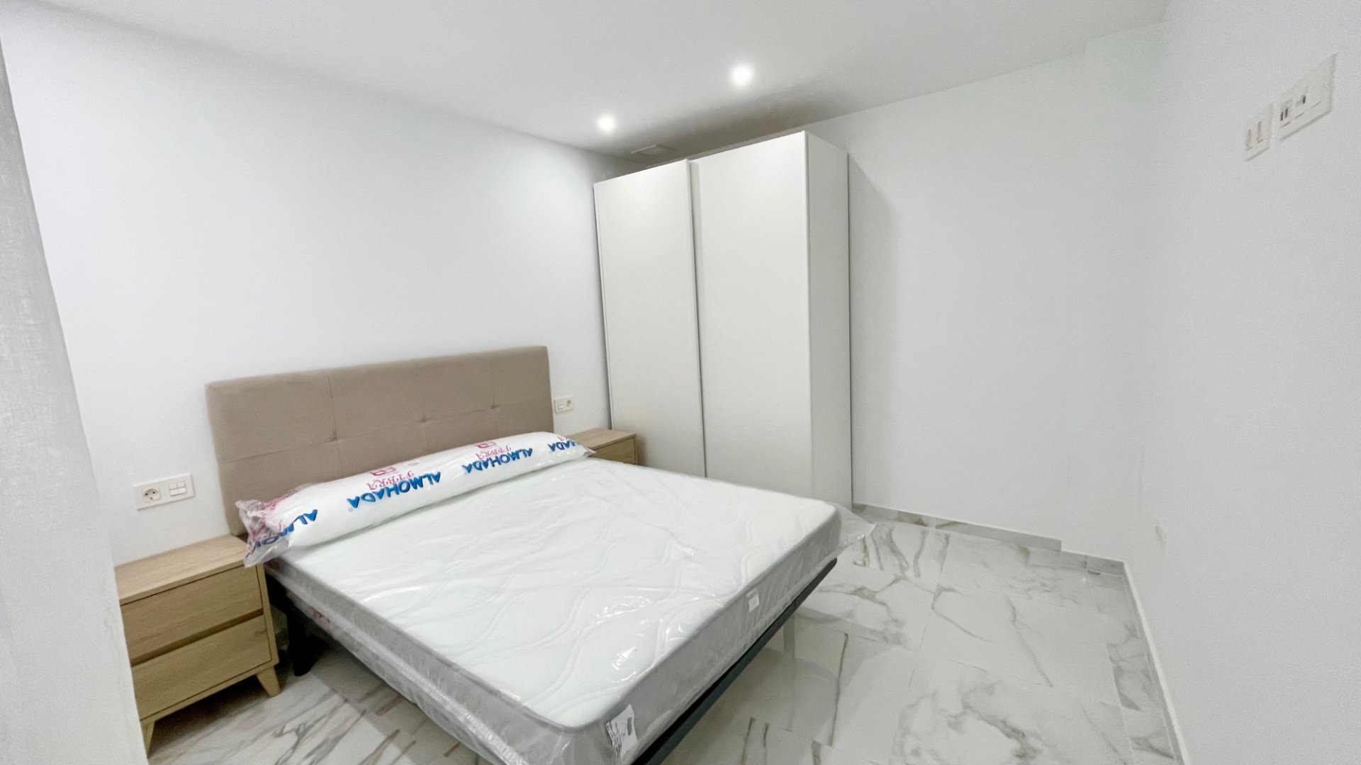 Dzīvoklis Torrevieja, Alicante, Spānijā 2 istabas, 75 m2 Nr. 143660