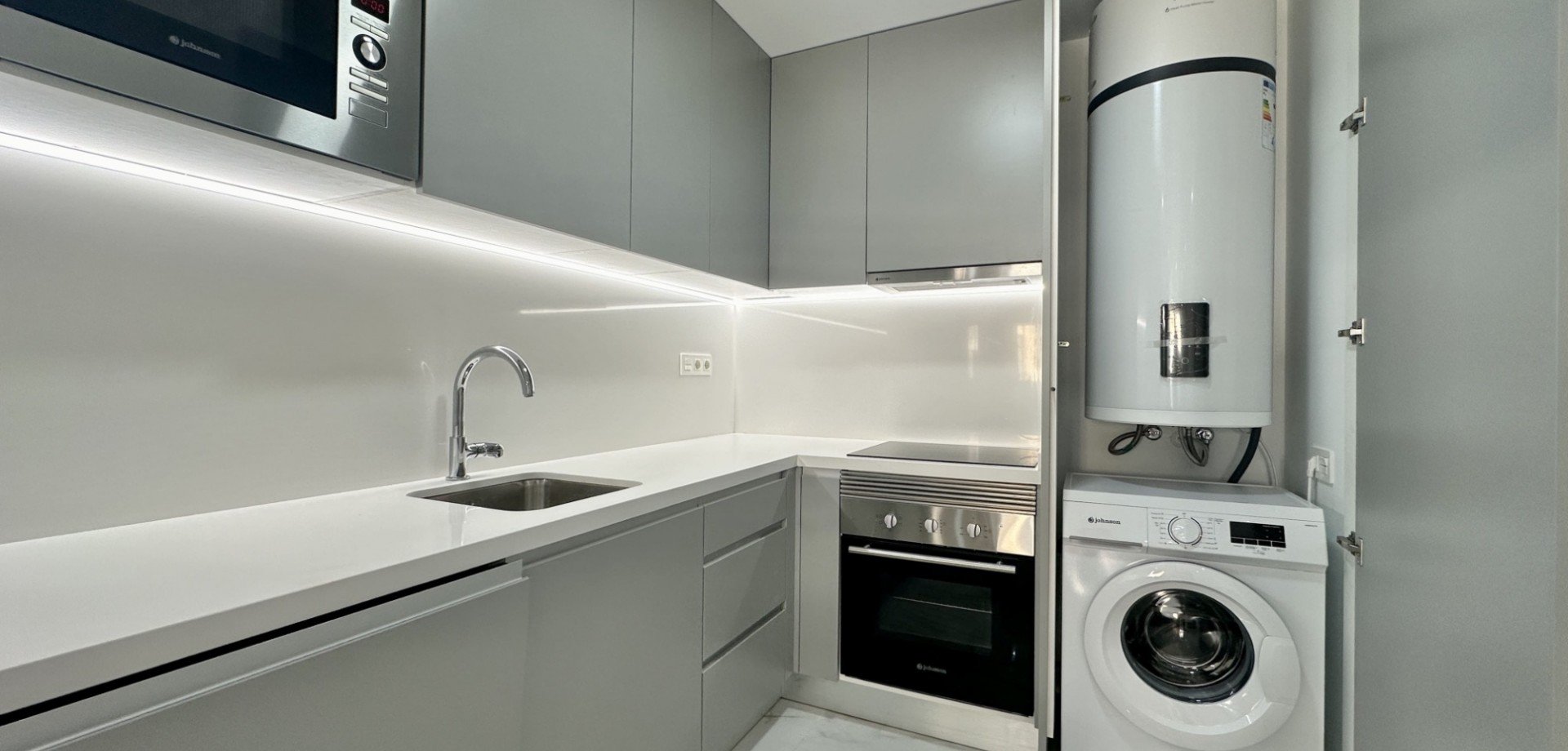 Dzīvoklis Torrevieja, Alicante, Spānijā 2 istabas, 75 m2 Nr. 143661