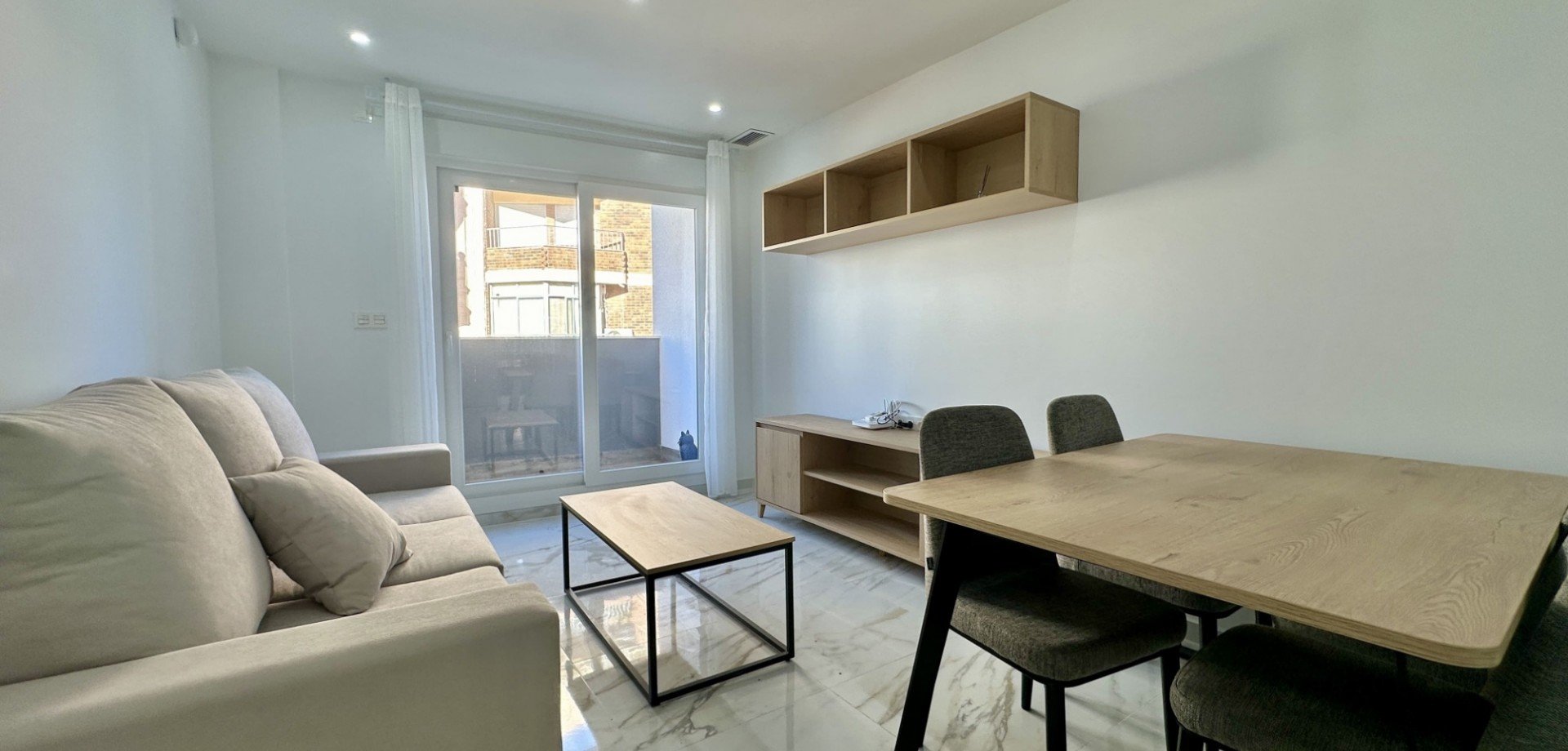 Dzīvoklis Torrevieja, Alicante, Spānijā 2 istabas, 75 m2 Nr. 143661