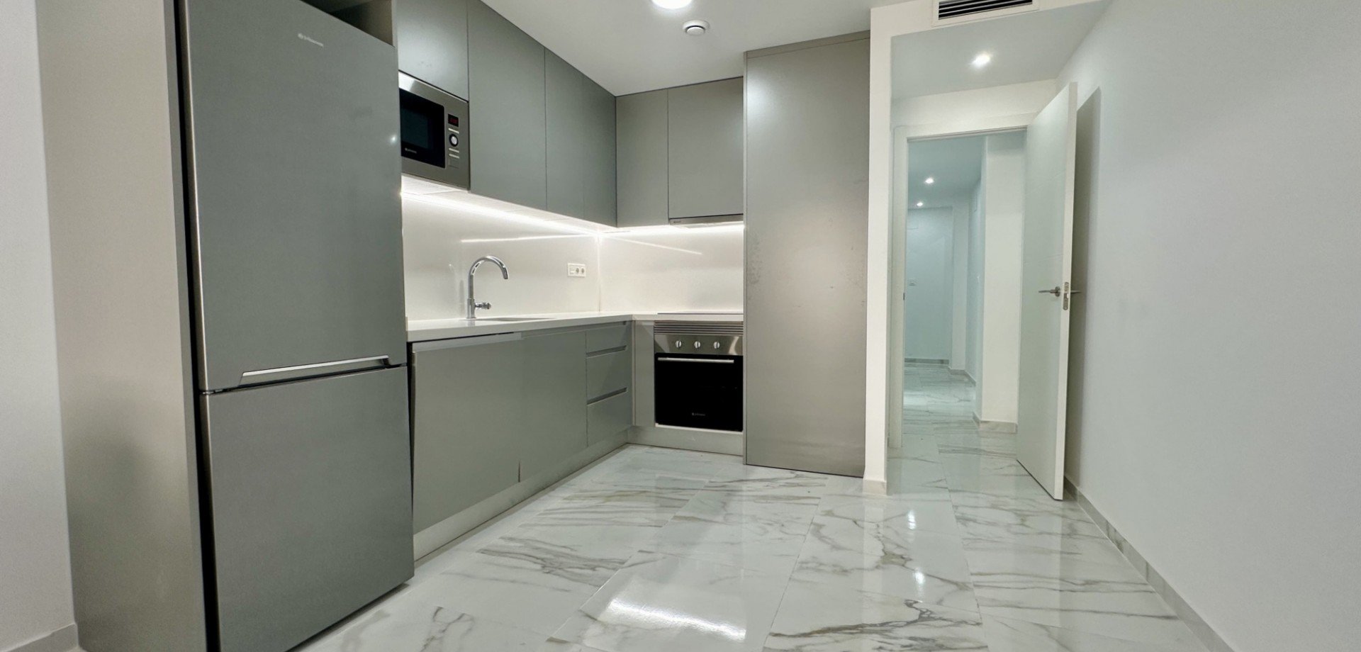 Dzīvoklis Torrevieja, Alicante, Spānijā 2 istabas, 75 m2 Nr. 143661