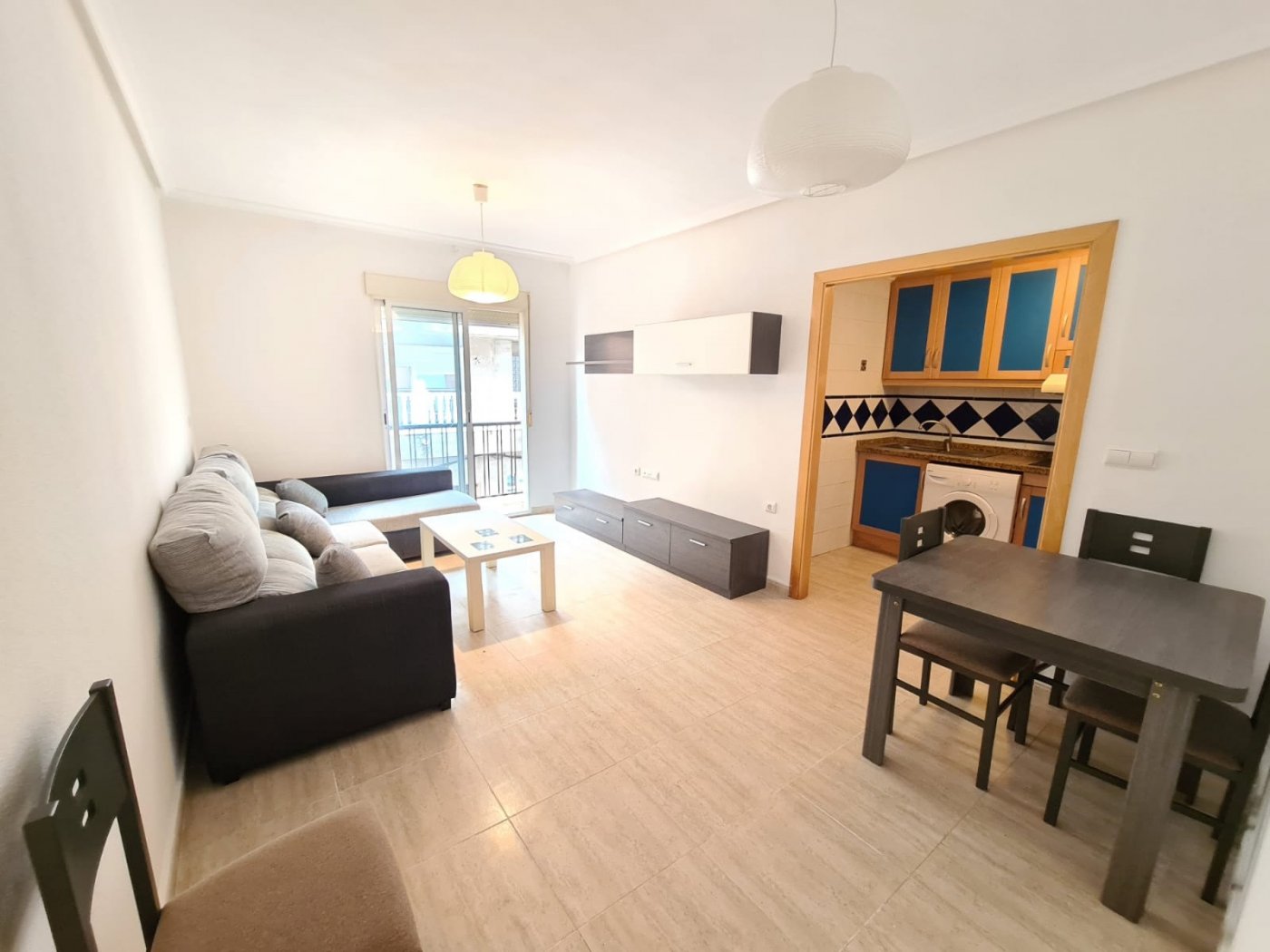 Apartment à Guardamar del Segura, Alicante, Espagne 2 chambres, 70 m2 No. 183604