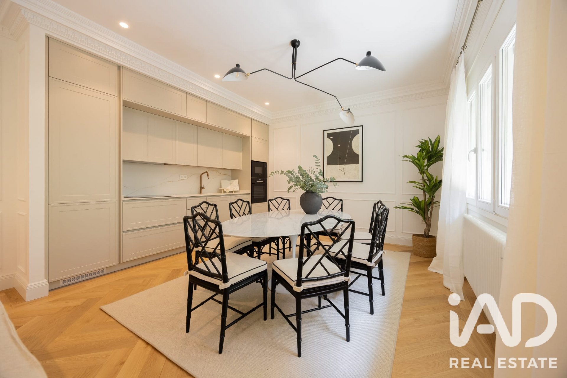 Apartamento en Madrid, España 3 dormitorios, 161 m2 No. 196552