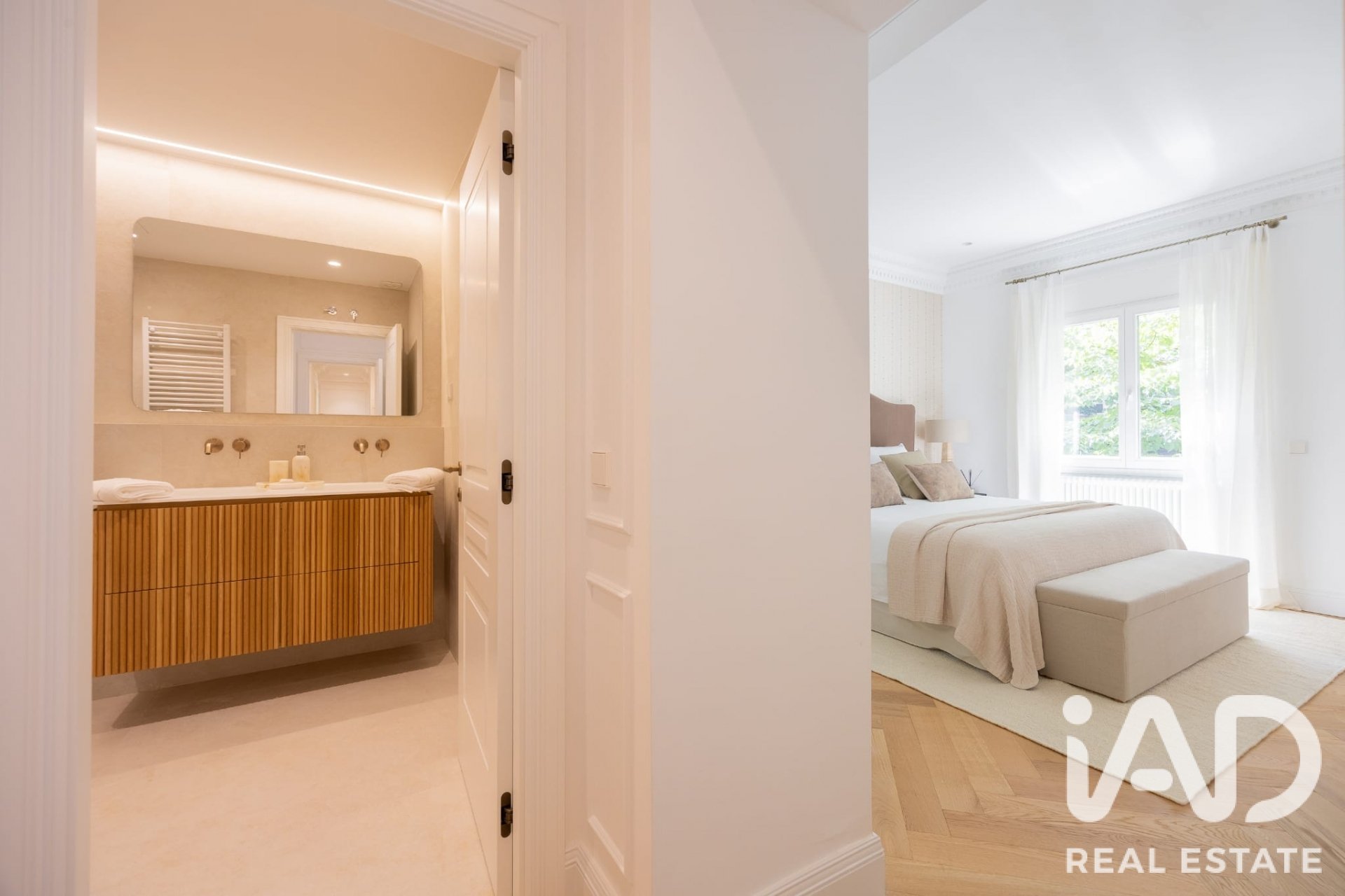 Apartamento en Madrid, España 3 dormitorios, 161 m2 No. 196552