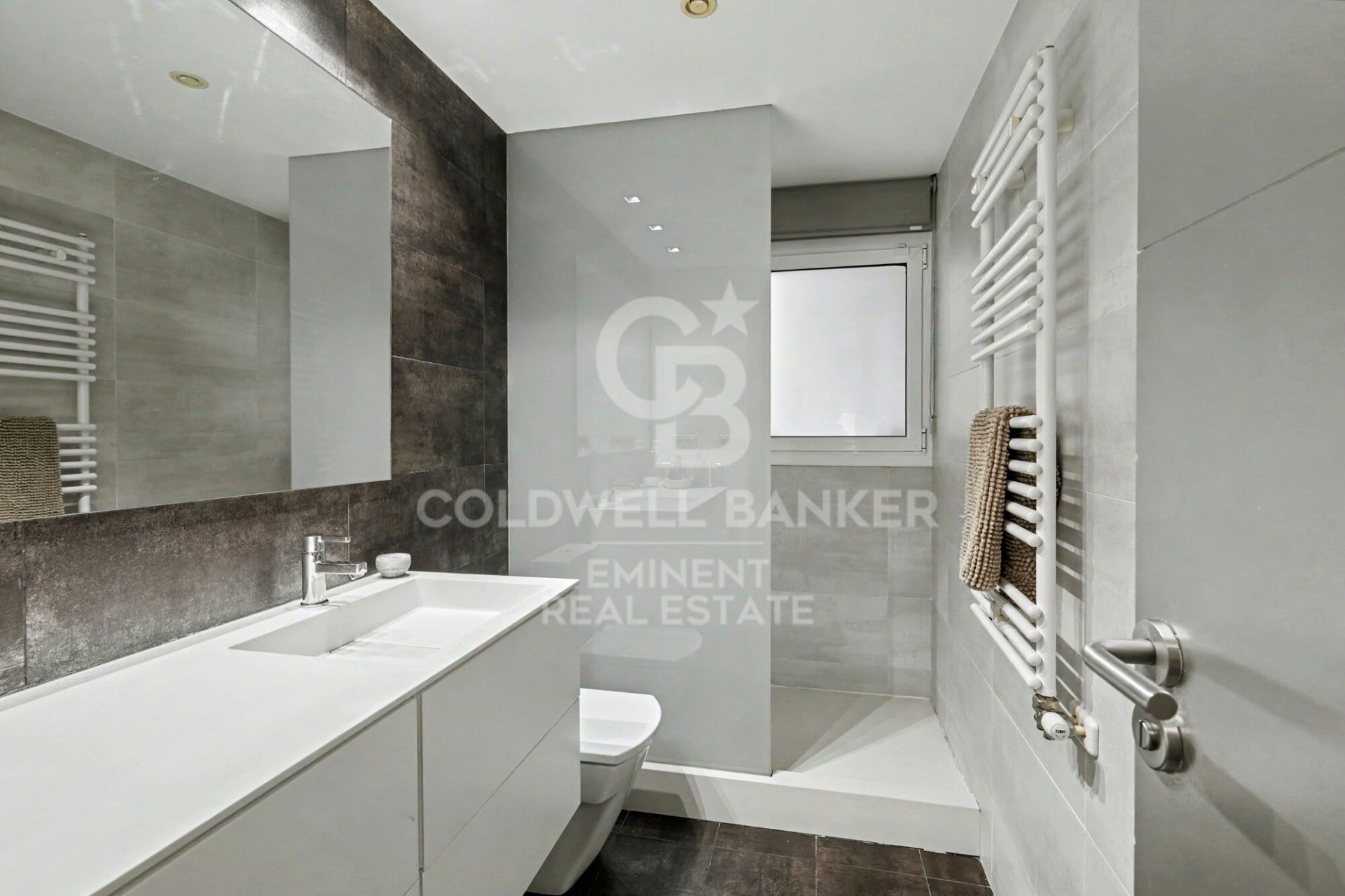 Apartment à Esplugues de Llobregat, Barcelona, Espagne No. 178501