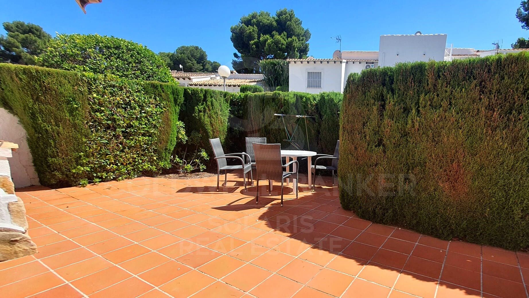 Kaupunkipientalo Moraira, Alicante, Espanja 2 makuuhuonetta, 86 m2 No. 178495