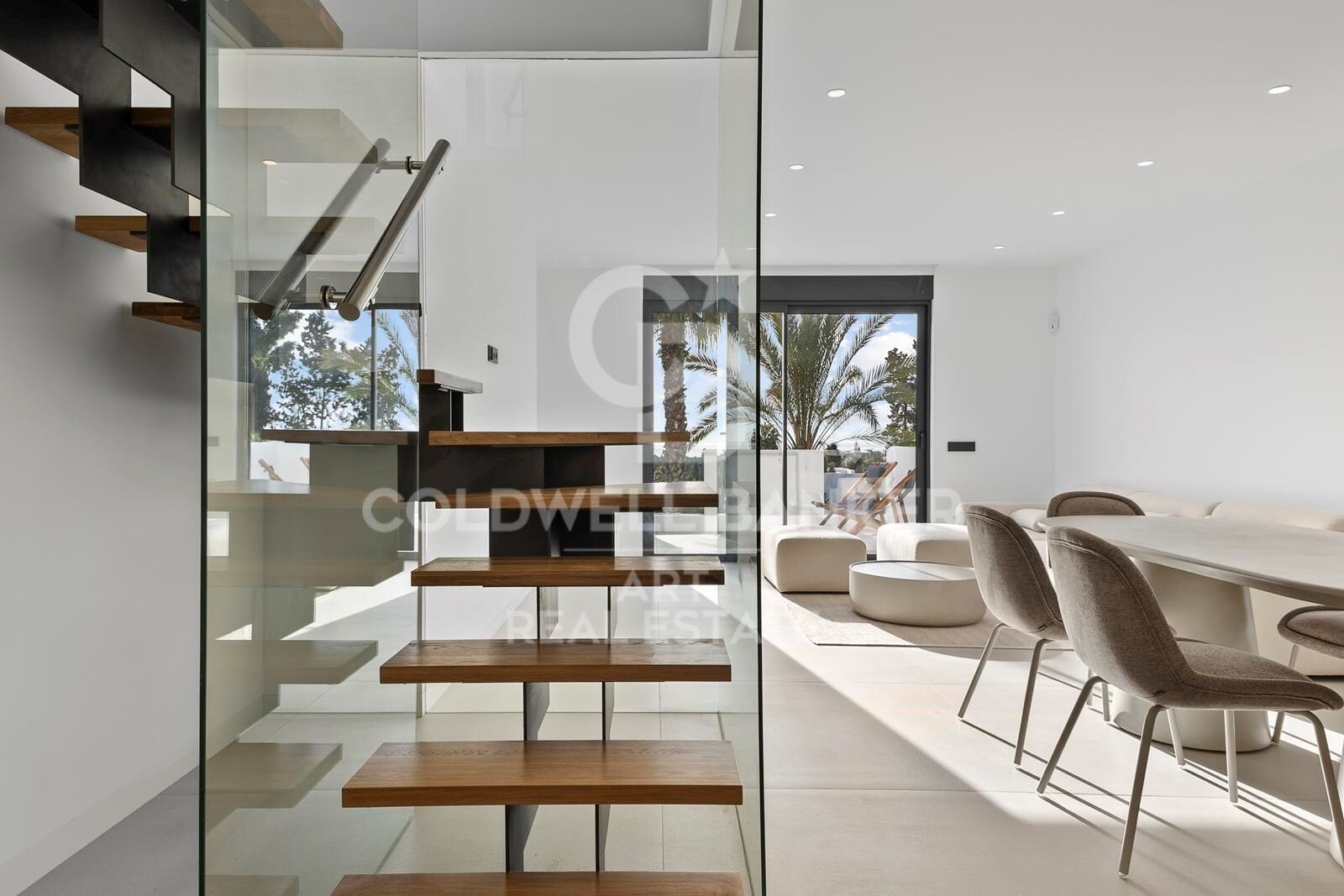 Hus i Estepona, Malaga, Spanien 4 sovrum, 306 kvm. Nr. 159264