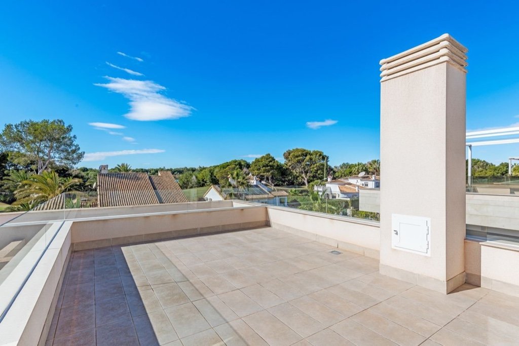 Villa in Alicante, Spain 6 bedrooms, 197 sq.m. No. 145300