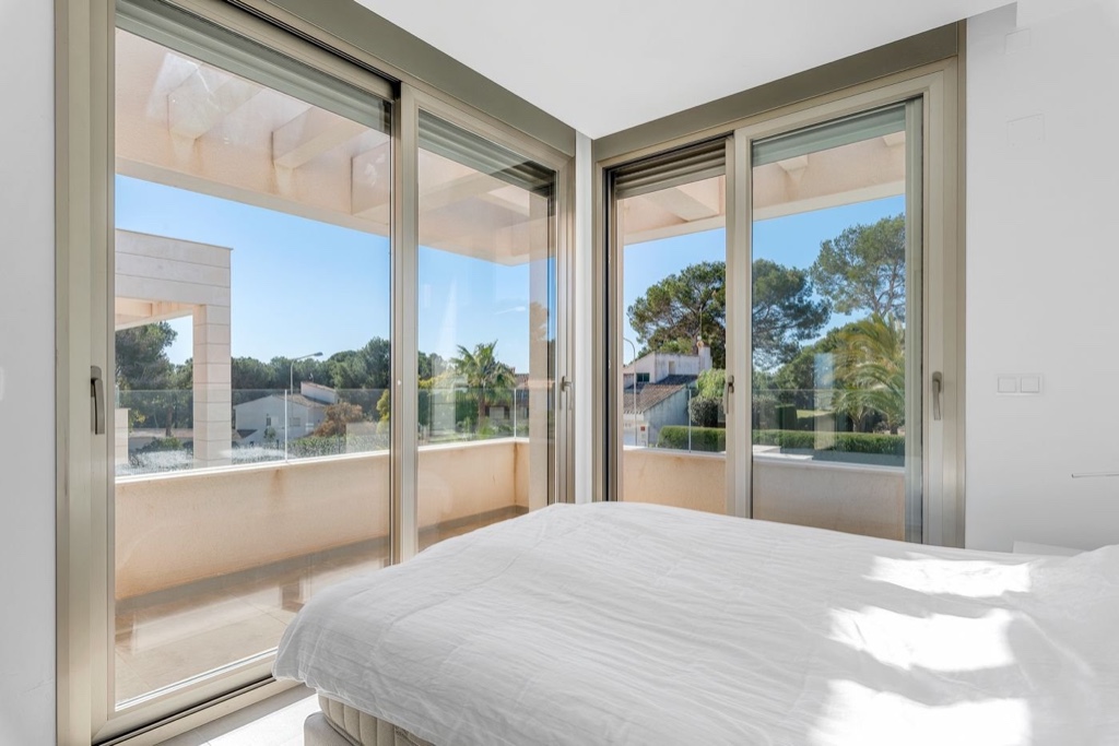 Villa in Alicante, Spain 6 bedrooms, 197 sq.m. No. 145300