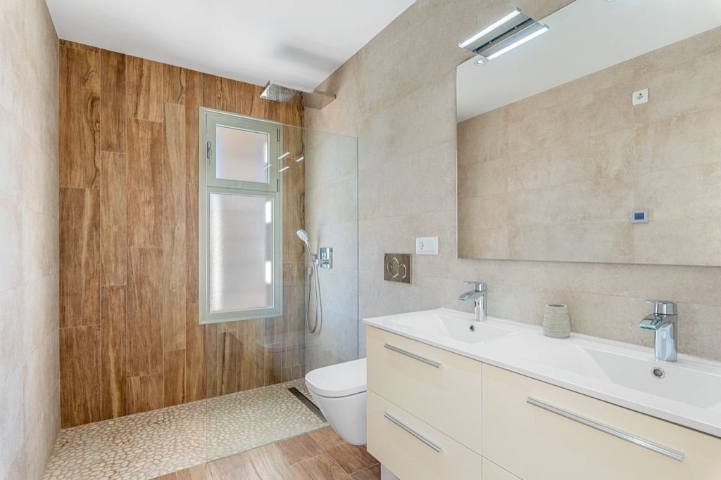 Villa in Alicante, Spain 6 bedrooms, 197 sq.m. No. 145300
