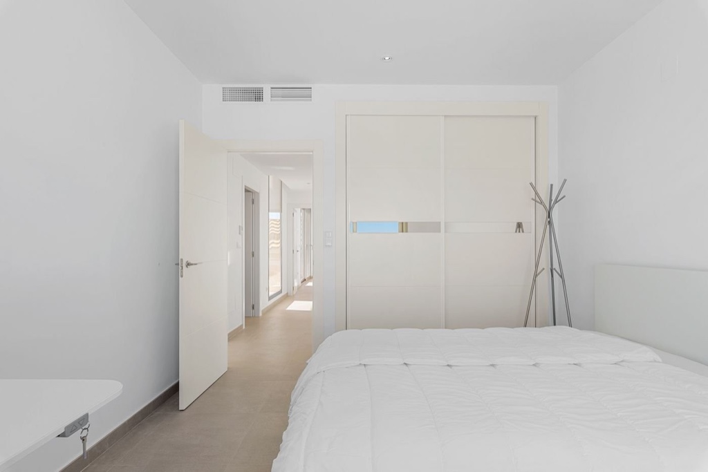 Villa in Alicante, Spain 6 bedrooms, 197 sq.m. No. 145300