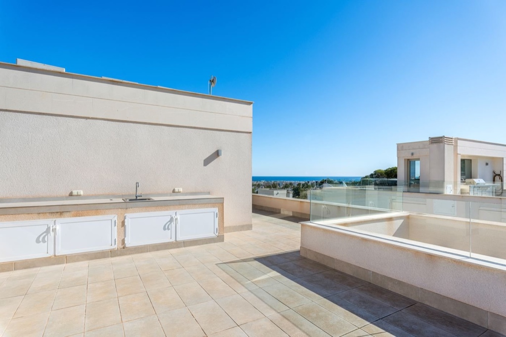 Villa in Alicante, Spain 6 bedrooms, 197 sq.m. No. 145300