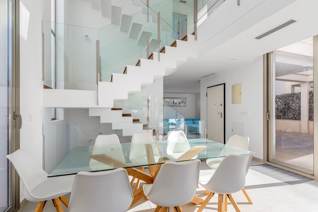 Villa in Alicante, Spain 6 bedrooms, 197 sq.m. No. 145300