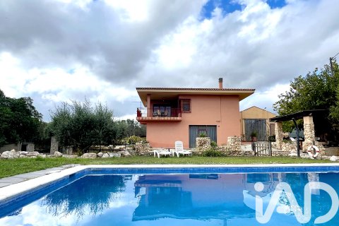 Dom w Valls, Tarragona, Hiszpania 3 sypialnie, 437 mkw. nr 152766