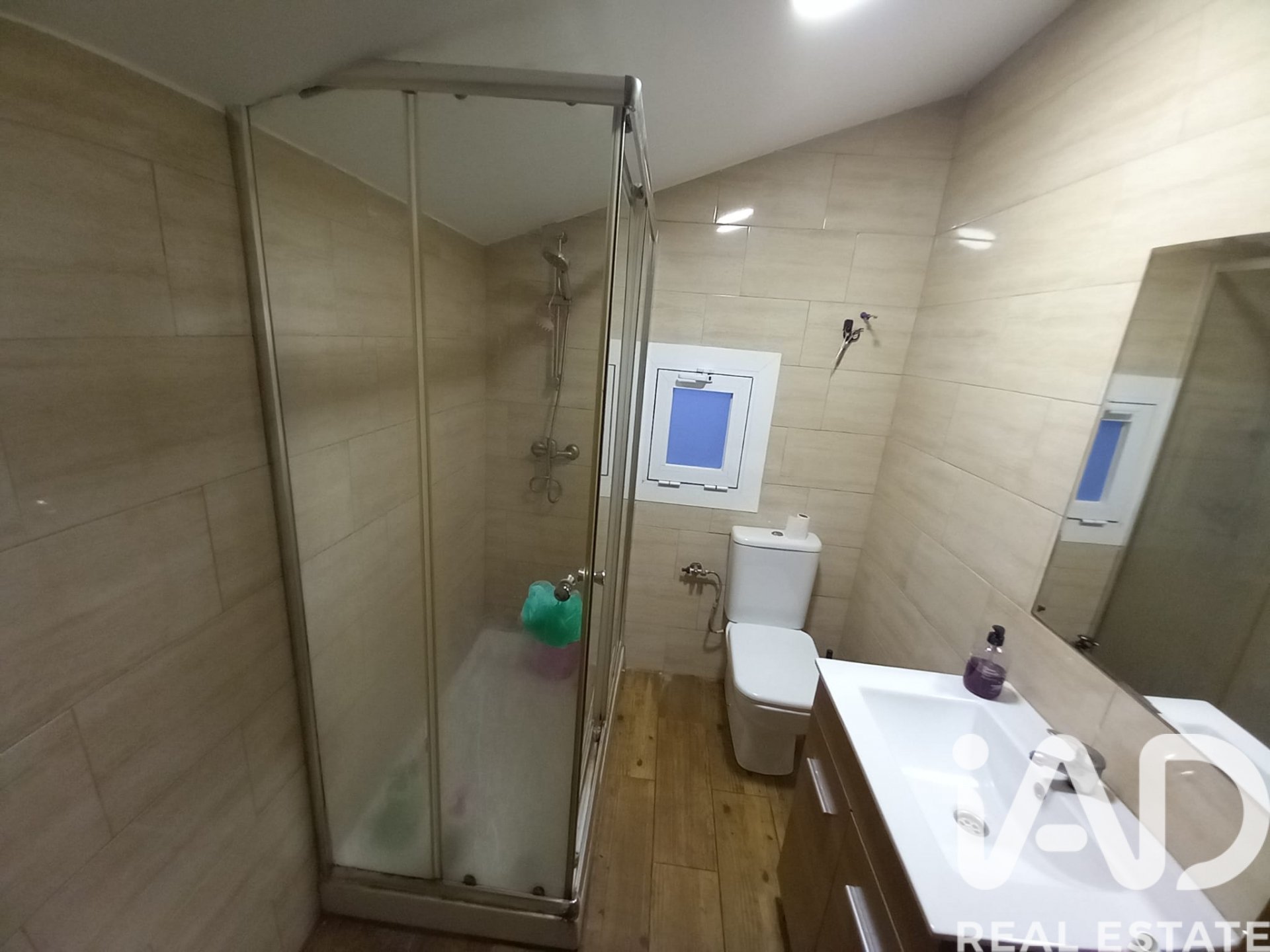 Dom w Terrassa, Barcelona, Hiszpania 8 sypialni, 512 mkw. nr 152770