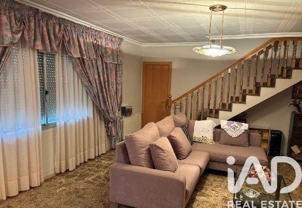 Dom w Terrassa, Barcelona, Hiszpania 8 sypialni, 512 mkw. nr 152770
