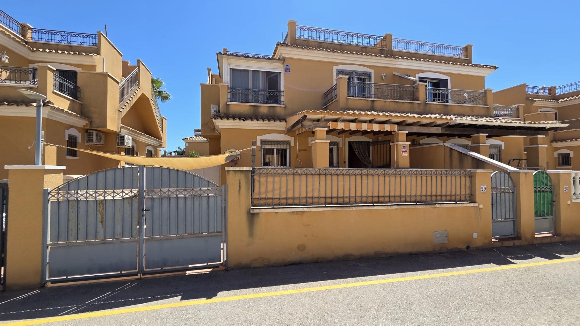 House in Torrevieja, Alicante, Spain 3 bedrooms, 120 sq.m. No. 194945