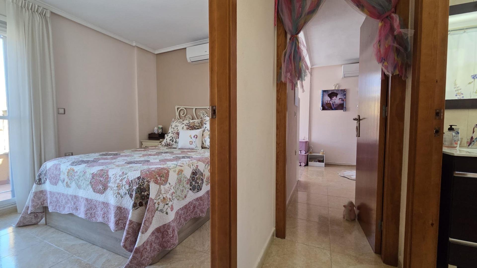 House in Torrevieja, Alicante, Spain 3 bedrooms, 120 sq.m. No. 194945