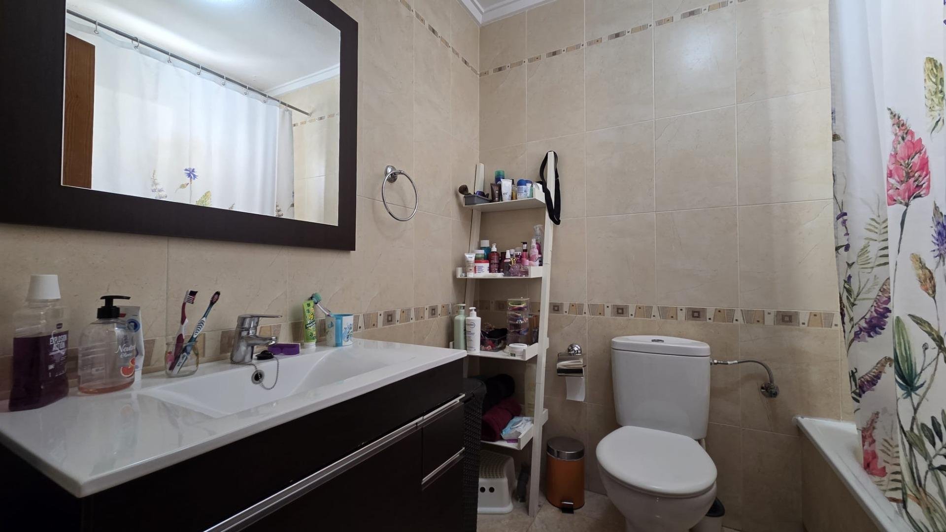 House in Torrevieja, Alicante, Spain 3 bedrooms, 120 sq.m. No. 194945