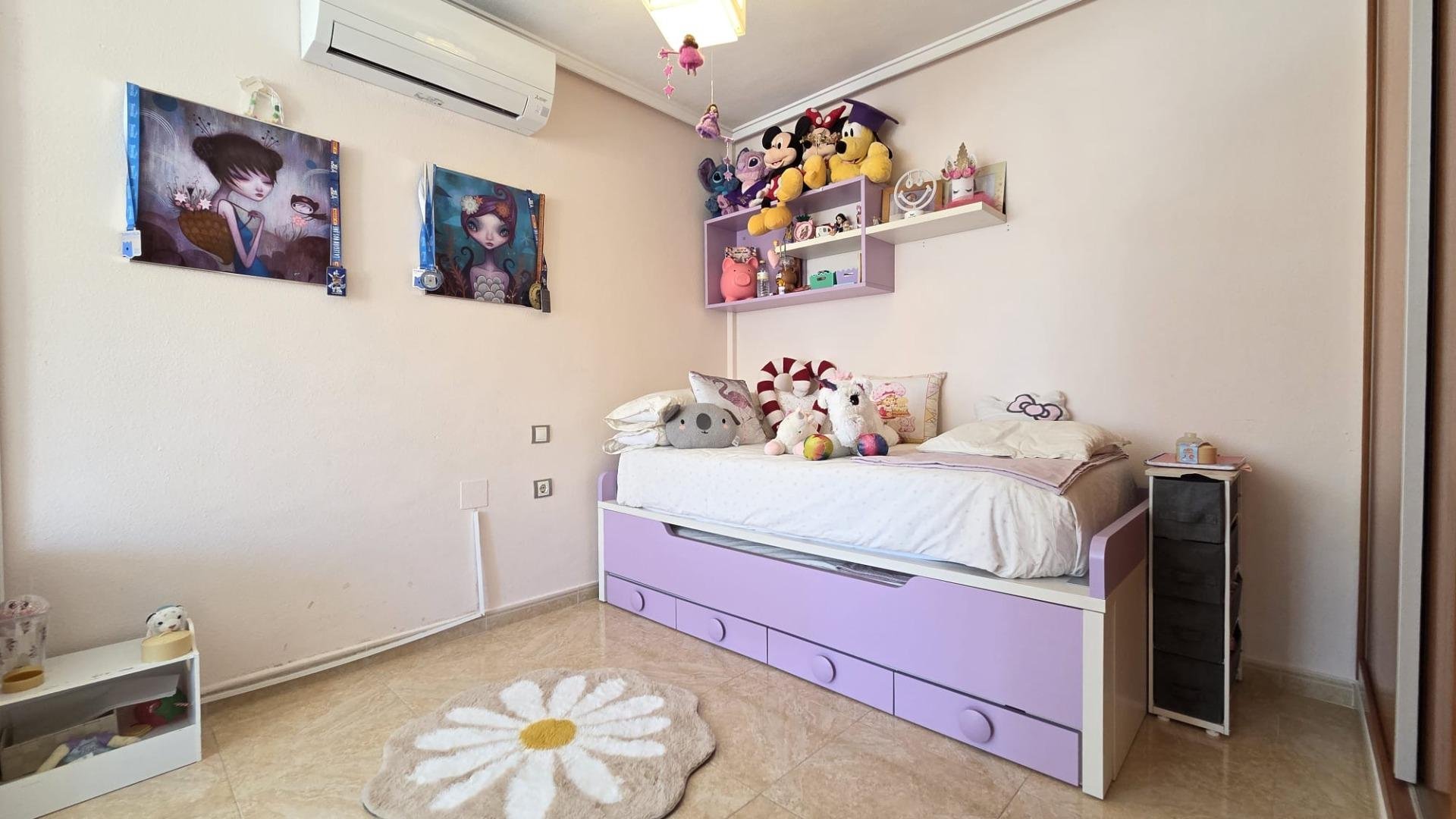 House in Torrevieja, Alicante, Spain 3 bedrooms, 120 sq.m. No. 194945